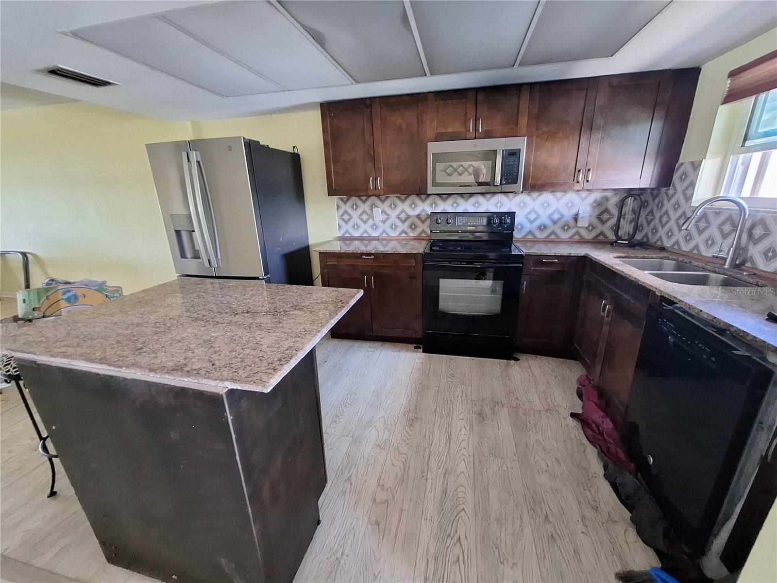 Image 3 of 75 For 4518 Garnet Drive 202