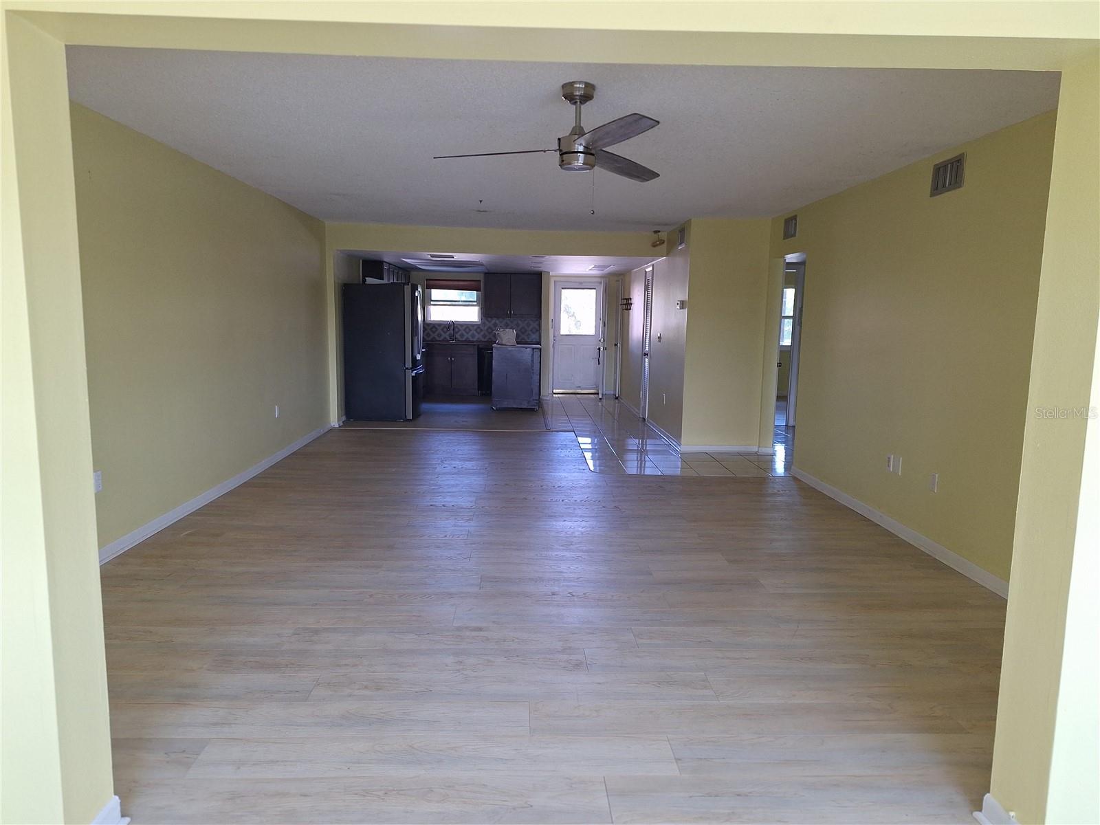 Image 44 of 75 For 4518 Garnet Drive 202