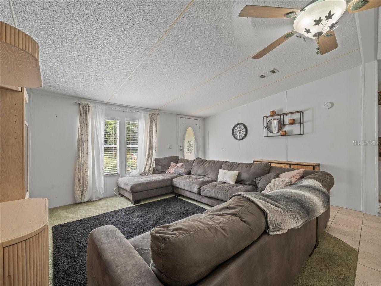 Image 3 of 44 For 18810 Kuka Lane