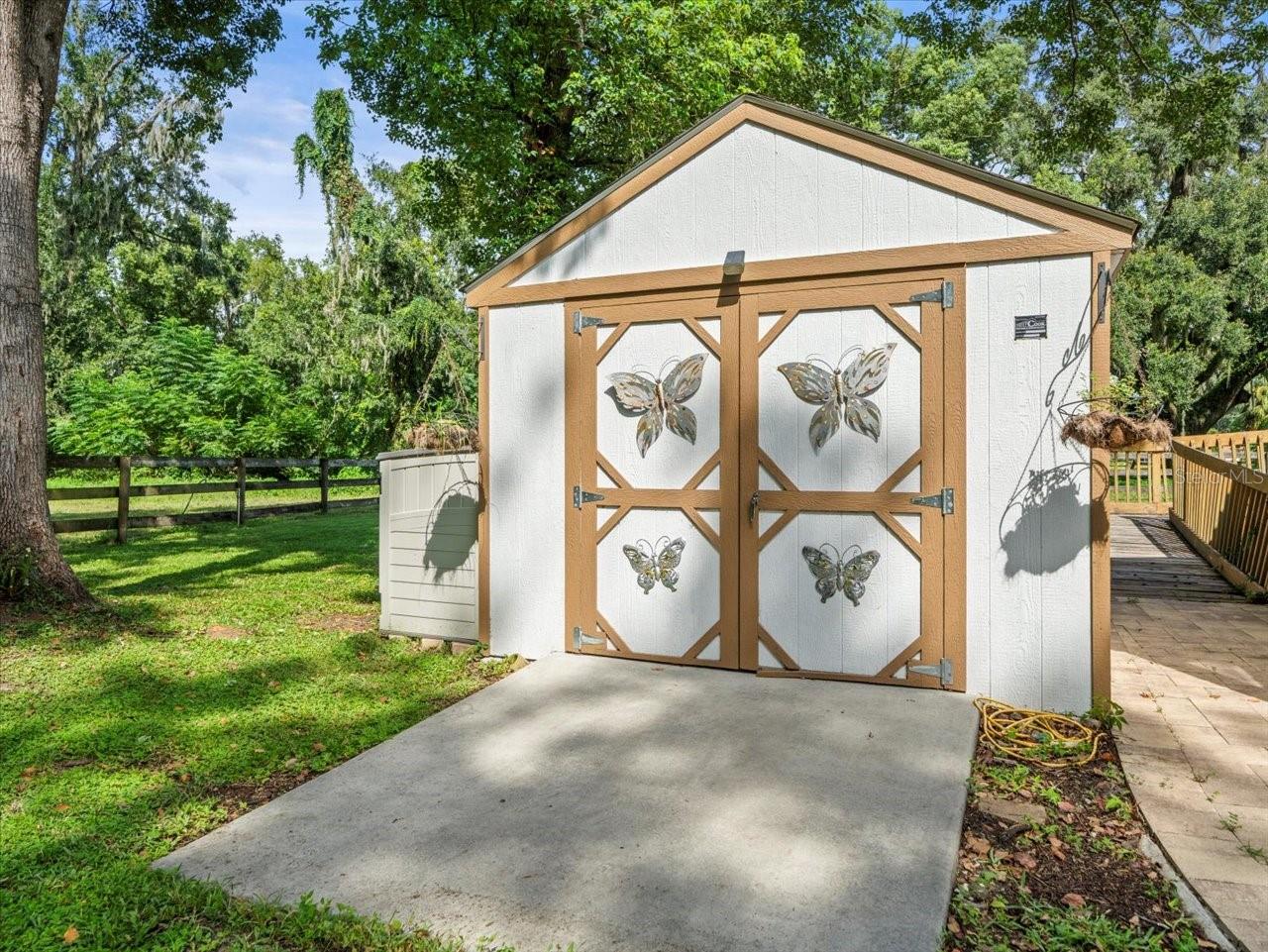 Image 30 of 44 For 18810 Kuka Lane