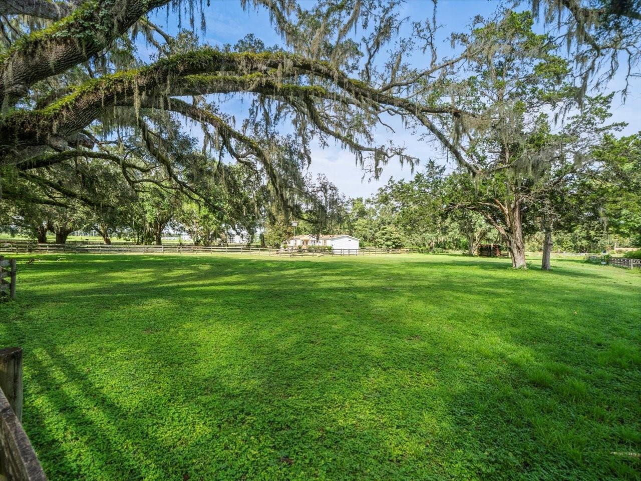 Image 34 of 44 For 18810 Kuka Lane