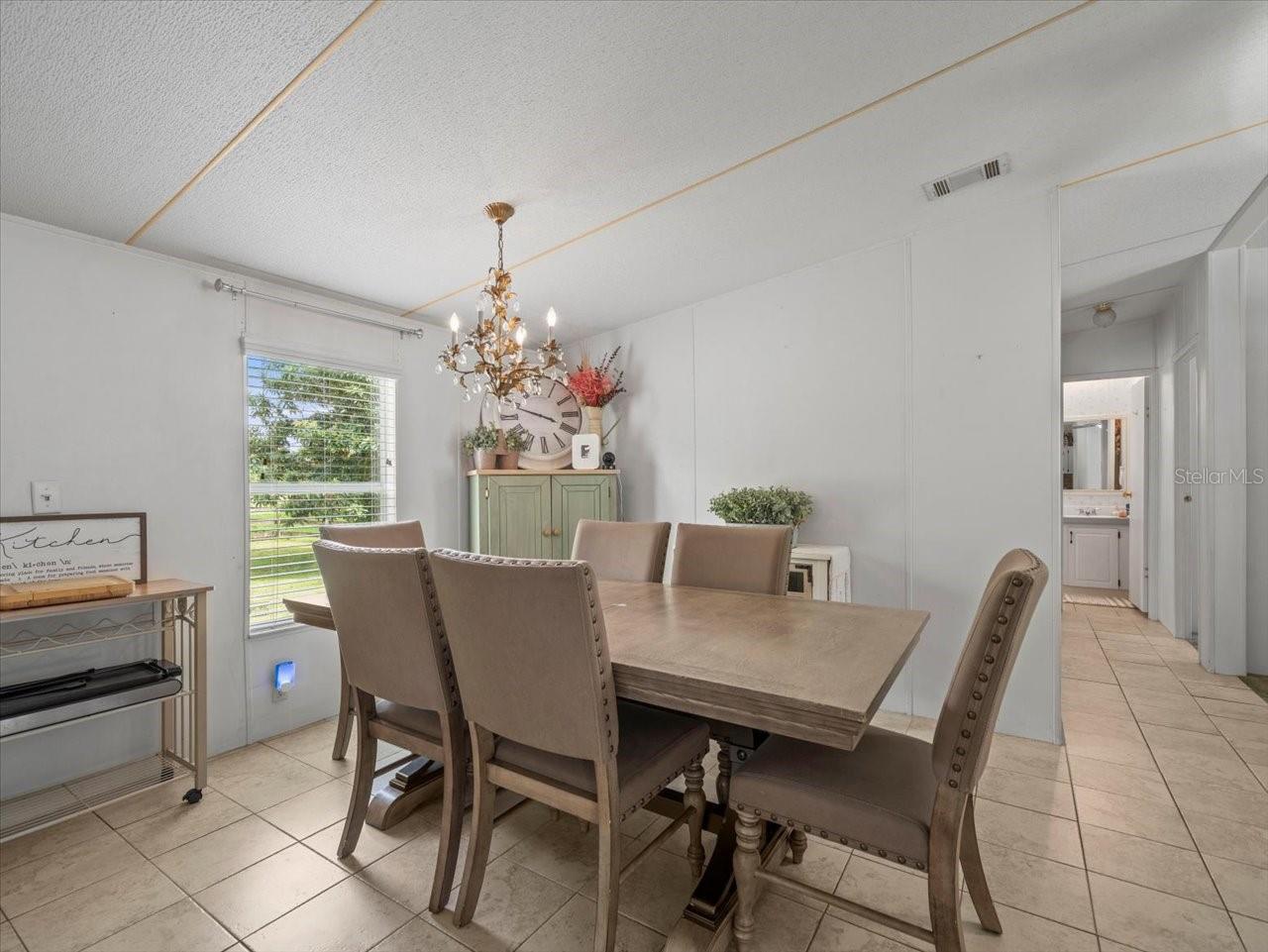 Image 7 of 44 For 18810 Kuka Lane
