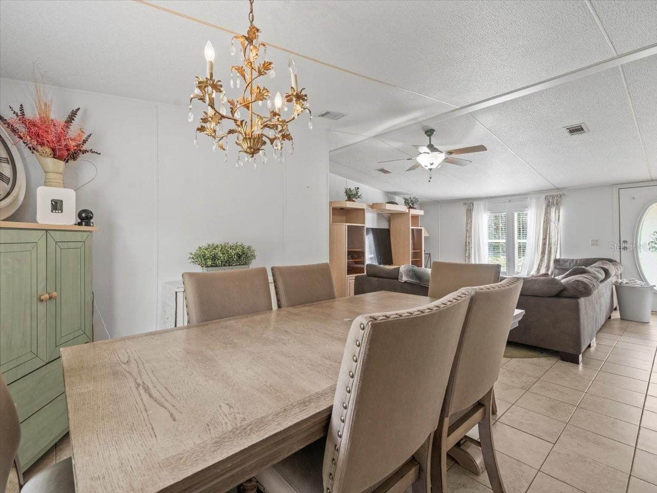 Image 8 of 44 For 18810 Kuka Lane