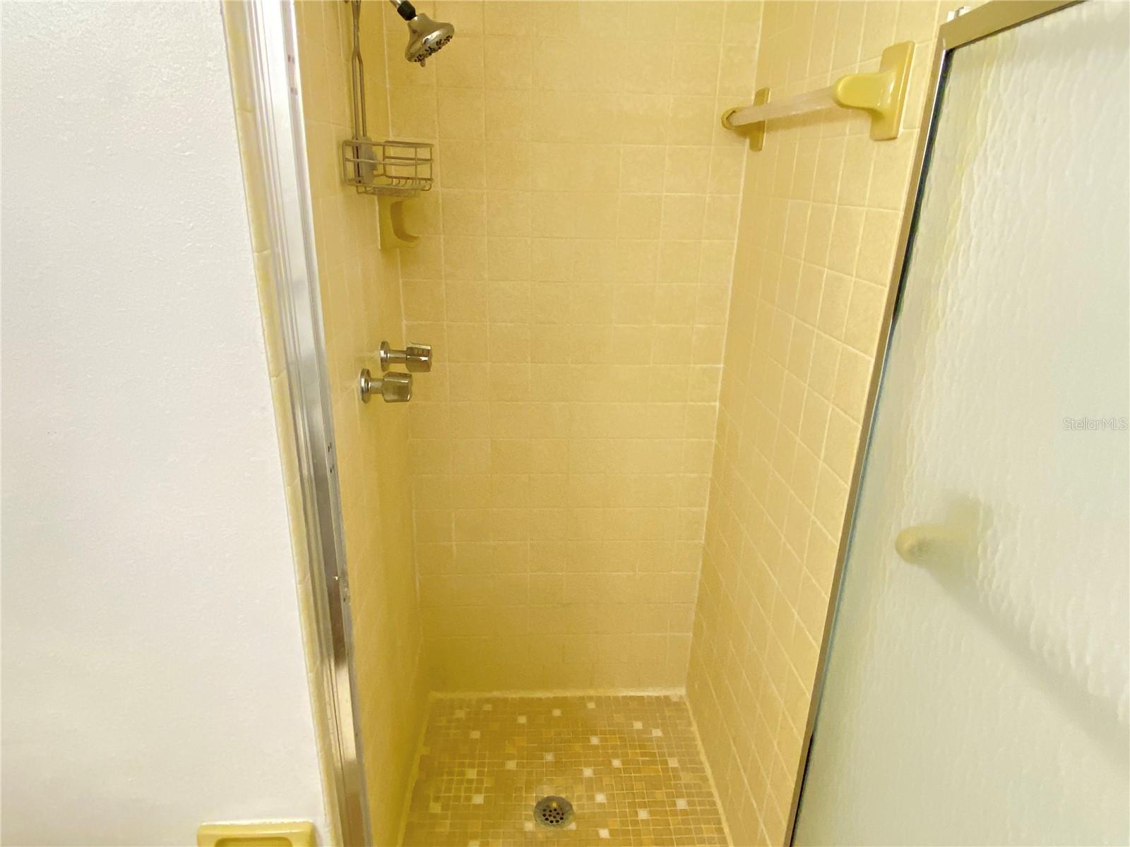 Image 27 of 42 For 12906 Wedgewood Way D