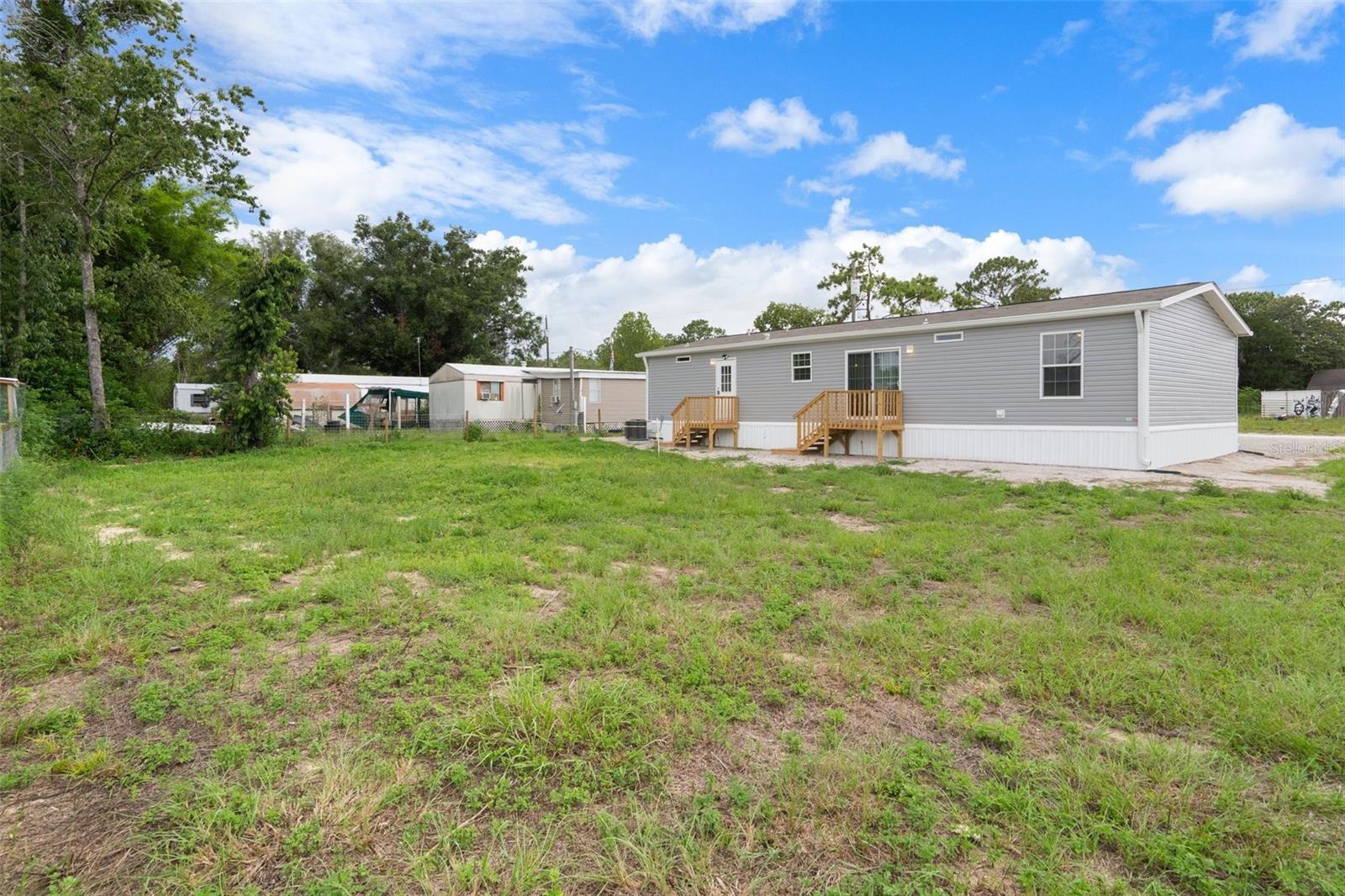 Image 40 of 41 For 16092 Naples Street