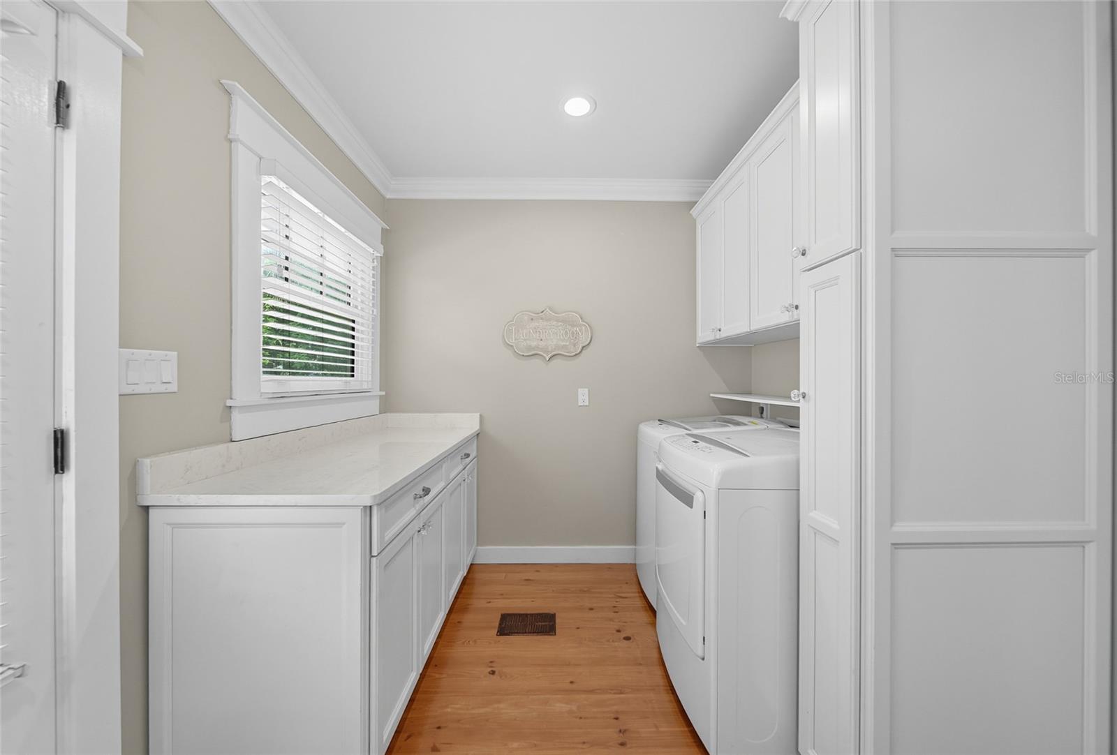 Image 19 of 44 For 601 5th Street W