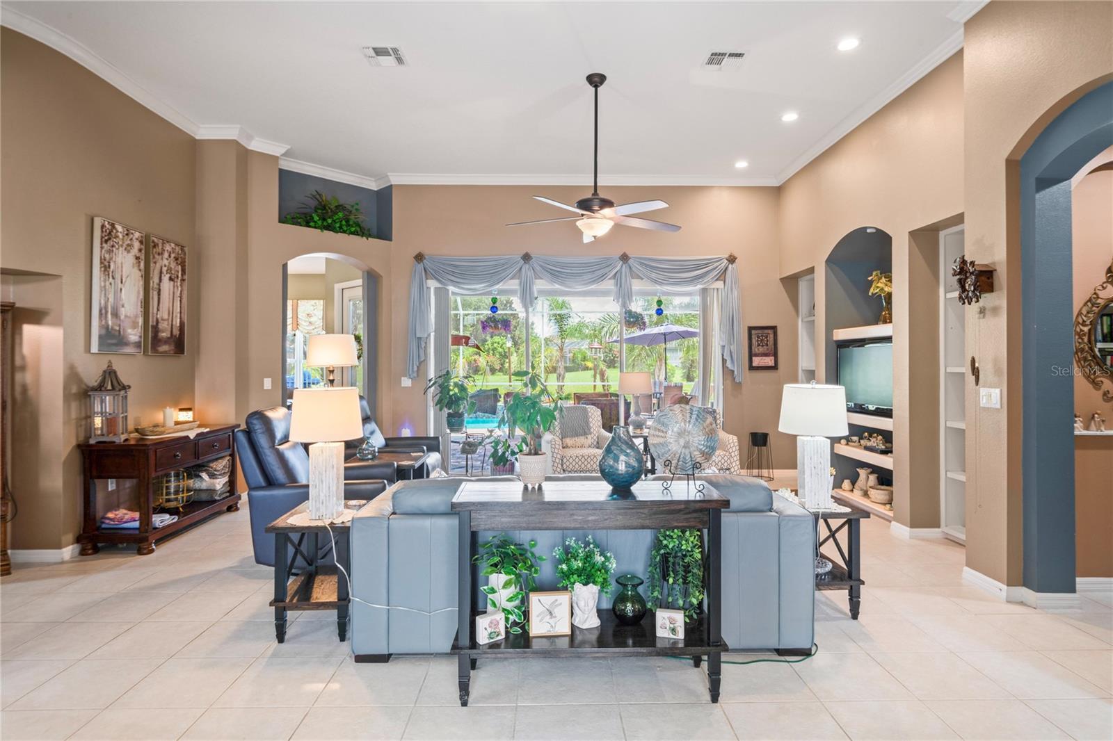 Image 6 of 62 For 9272 Westshore Drive