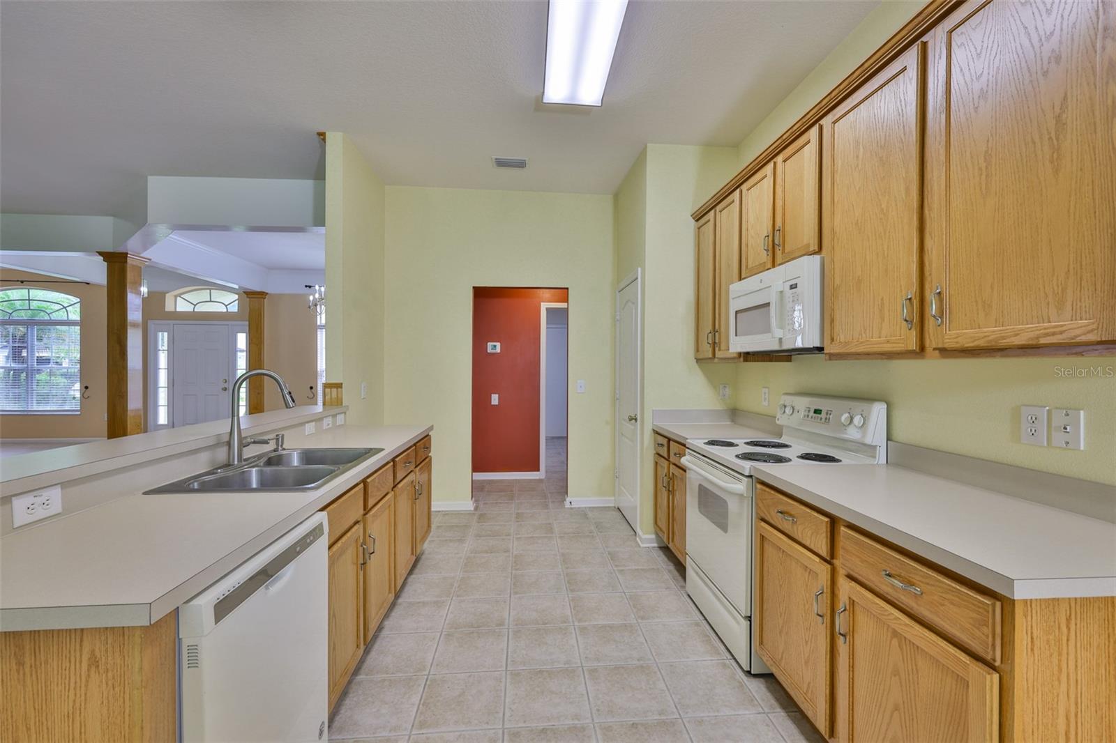 Listing photo id 12 for 5717 Riva Ridge Drive