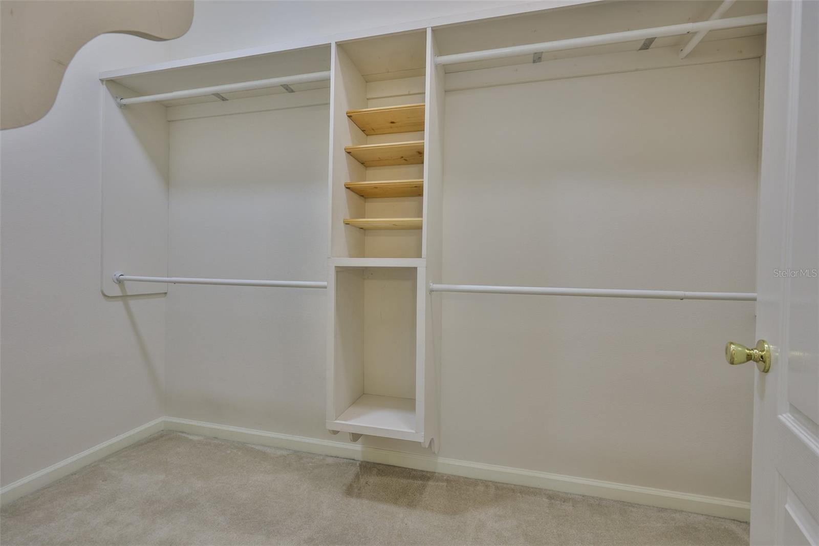 Listing photo id 22 for 5717 Riva Ridge Drive