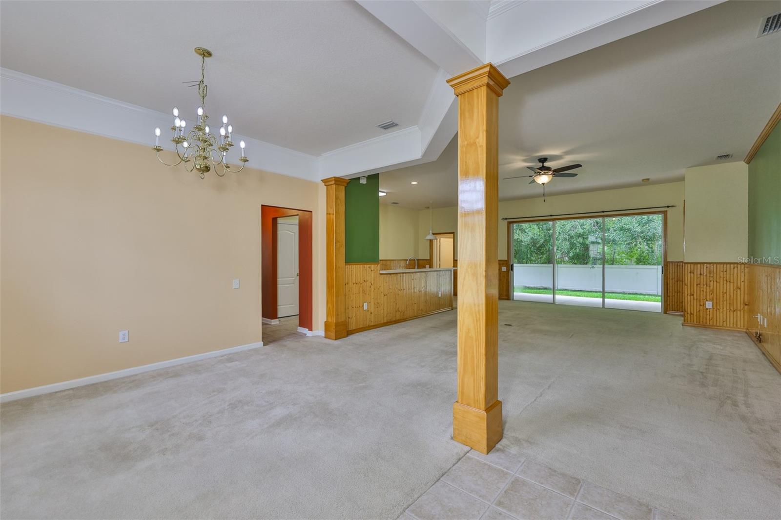 Listing photo id 1 for 5717 Riva Ridge Drive