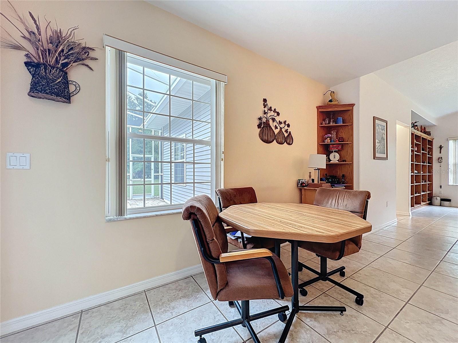 Listing photo id 22 for 13383 Cooper Road