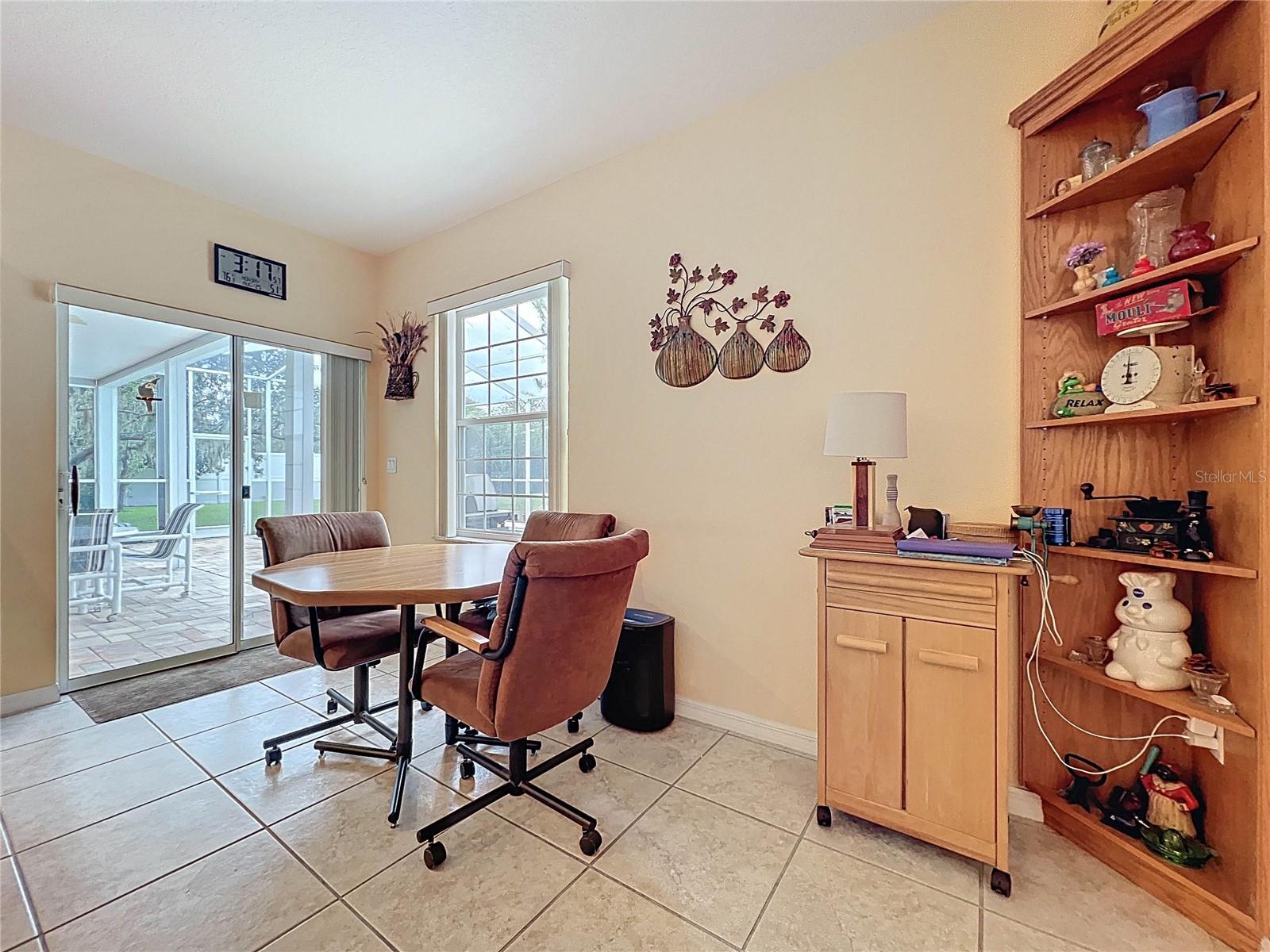 Listing photo id 23 for 13383 Cooper Road
