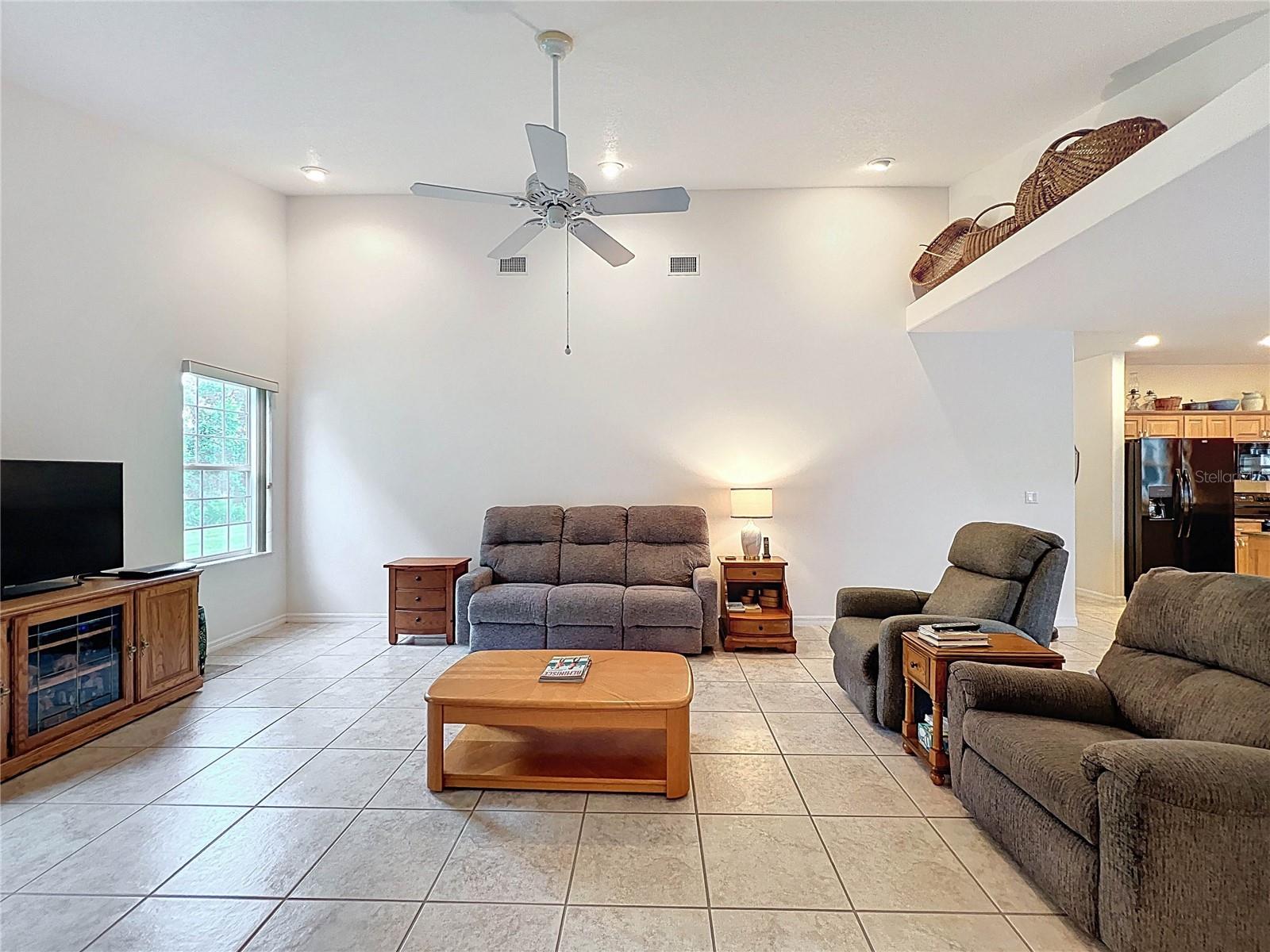Listing photo id 25 for 13383 Cooper Road