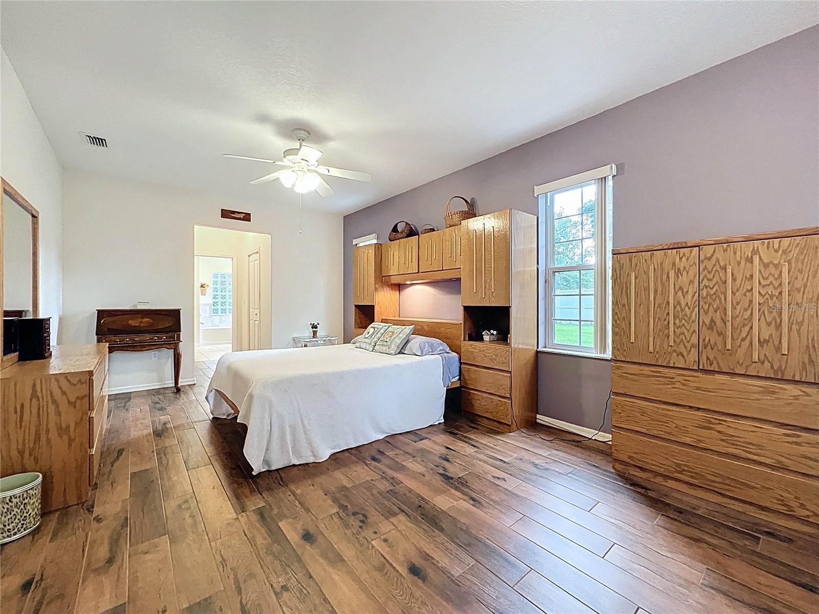 Listing photo id 31 for 13383 Cooper Road