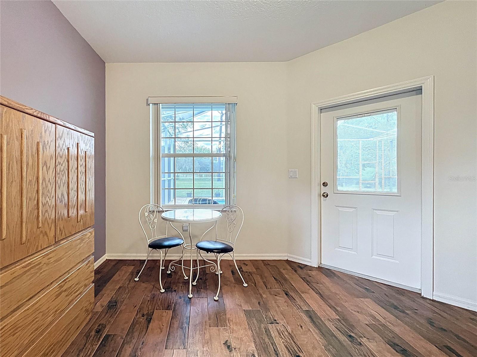 Listing photo id 36 for 13383 Cooper Road