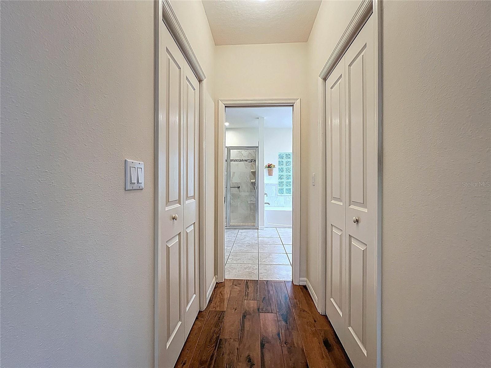 Listing photo id 37 for 13383 Cooper Road