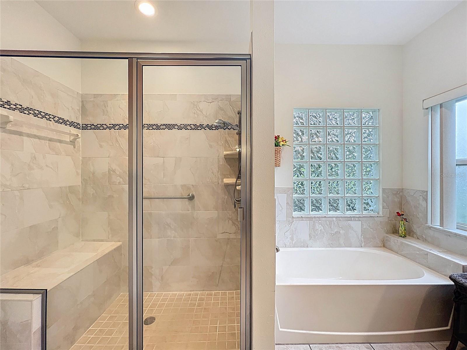 Listing photo id 42 for 13383 Cooper Road