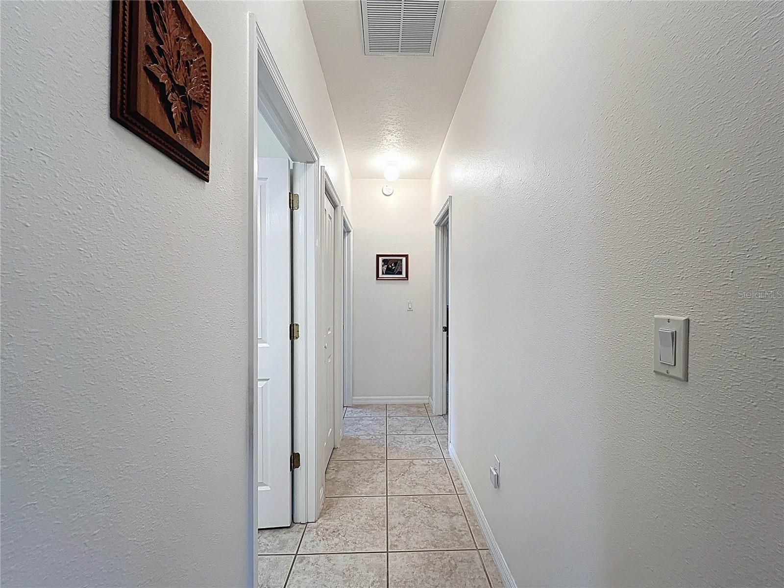 Listing photo id 43 for 13383 Cooper Road