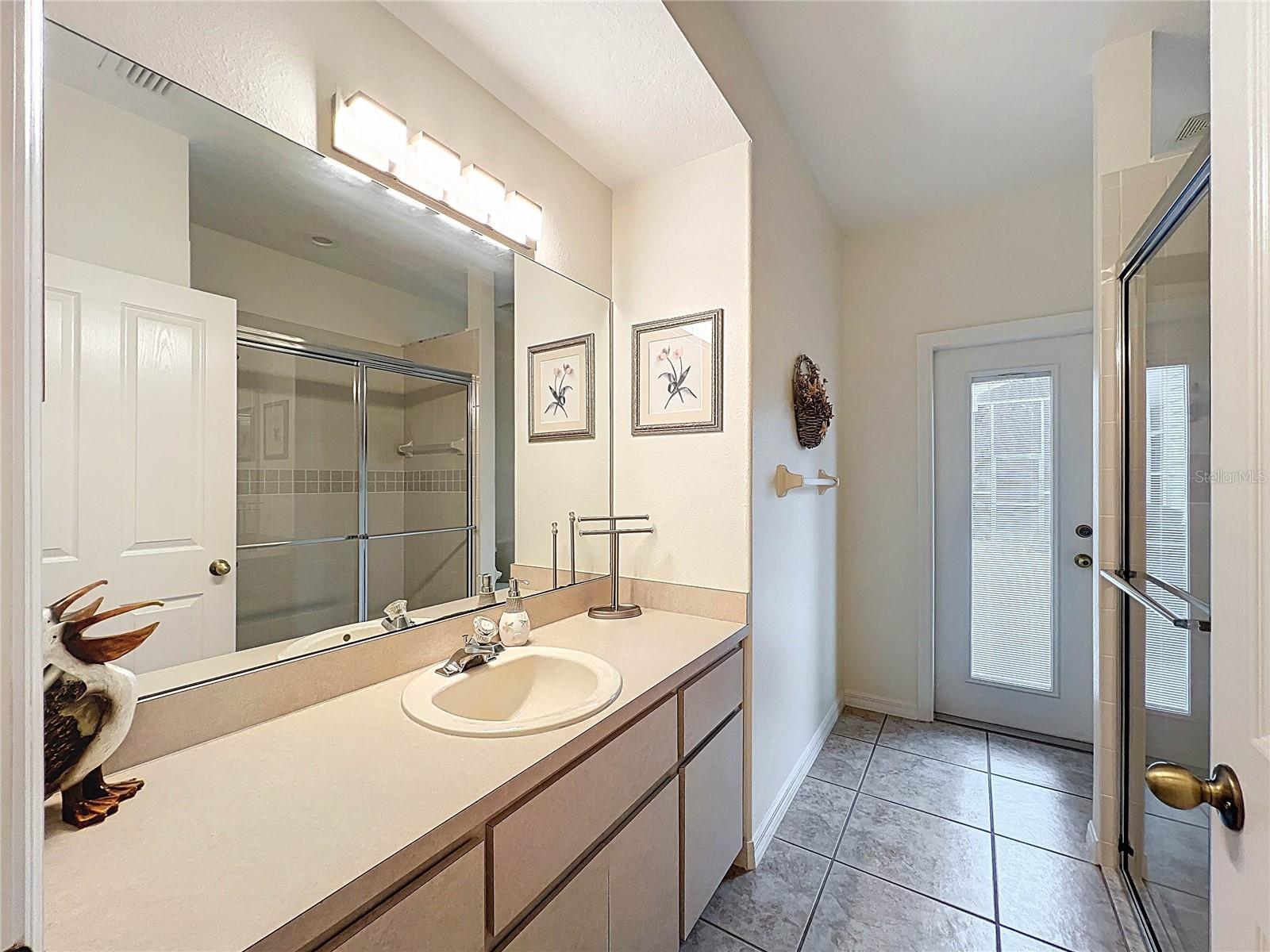 Listing photo id 49 for 13383 Cooper Road