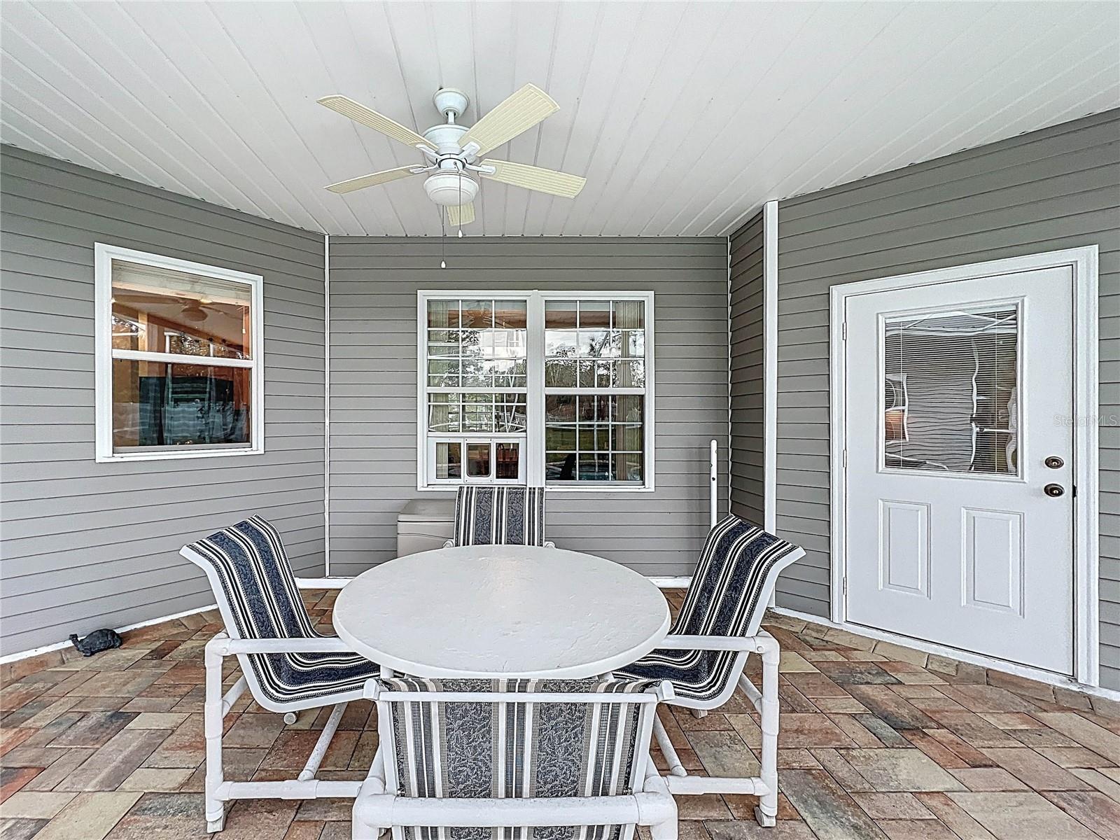 Listing photo id 59 for 13383 Cooper Road