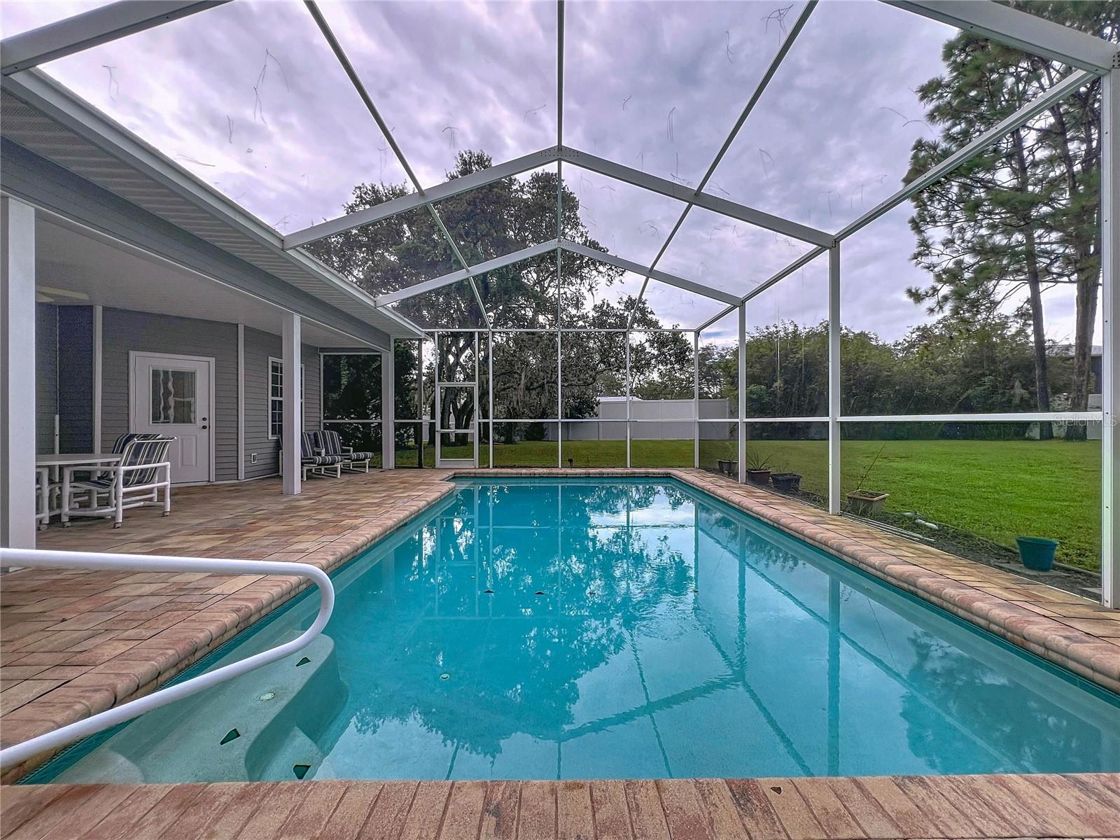 Listing photo id 60 for 13383 Cooper Road