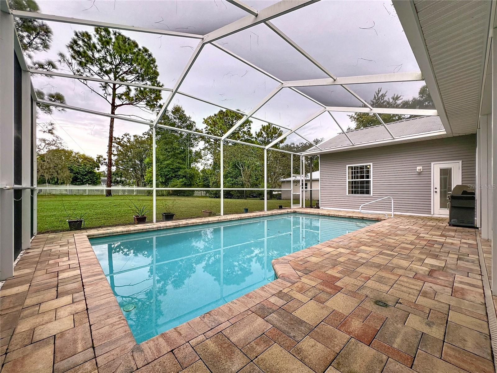 Listing photo id 62 for 13383 Cooper Road