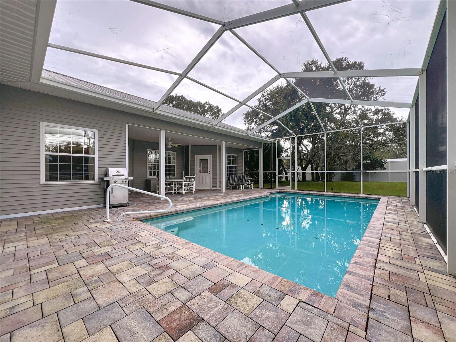 Listing photo id 63 for 13383 Cooper Road