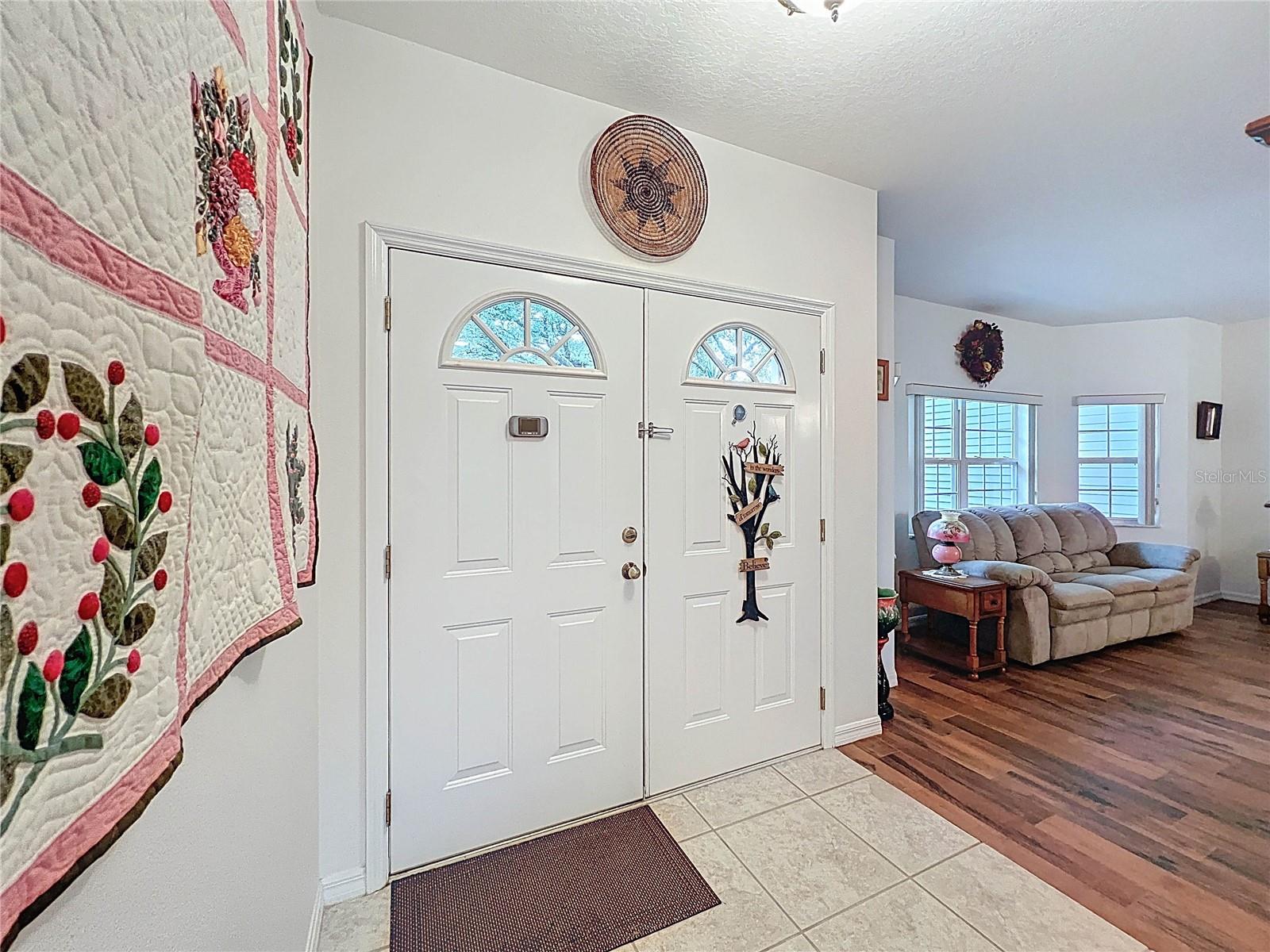 Listing photo id 5 for 13383 Cooper Road