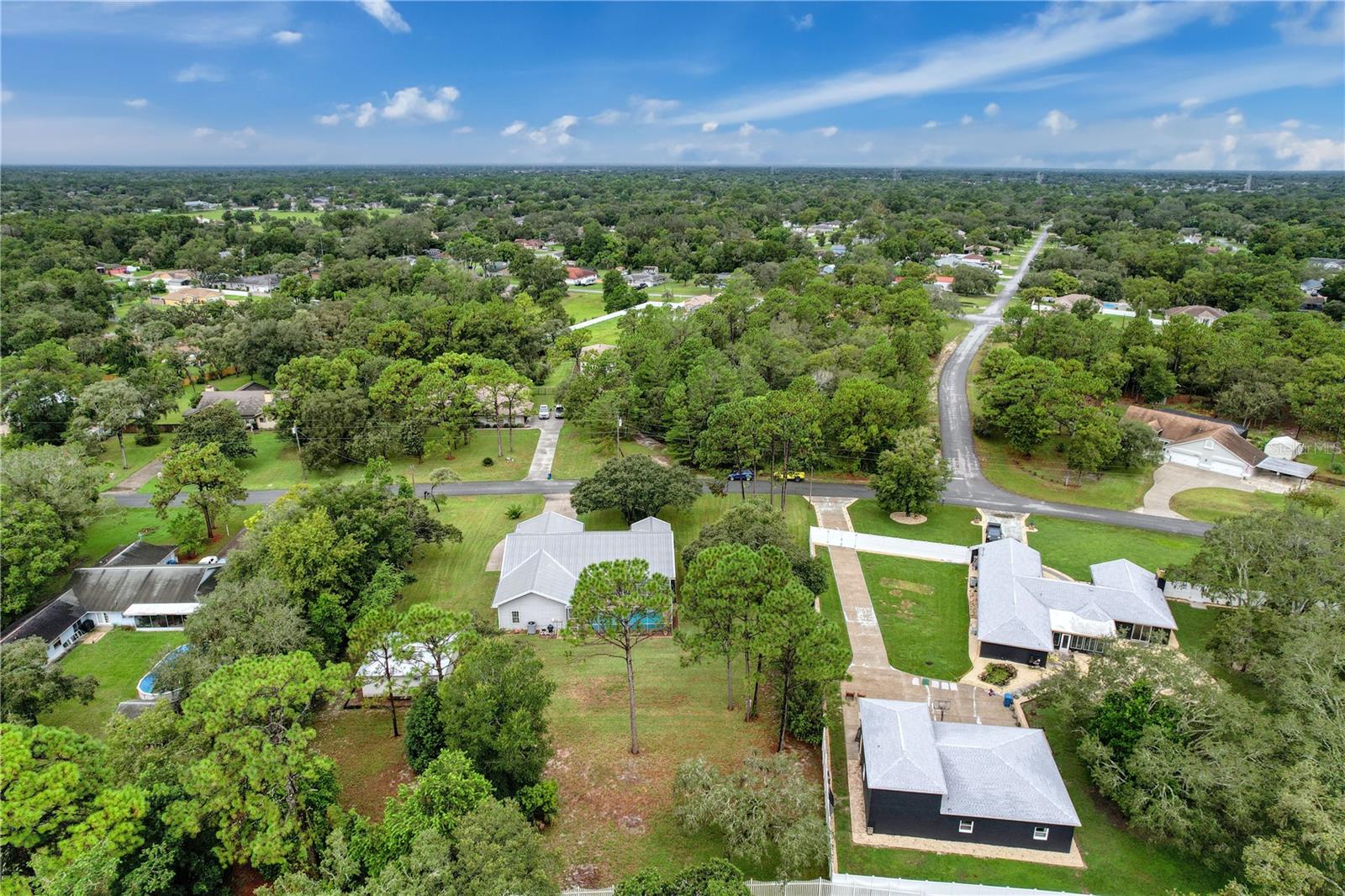 Listing photo id 72 for 13383 Cooper Road
