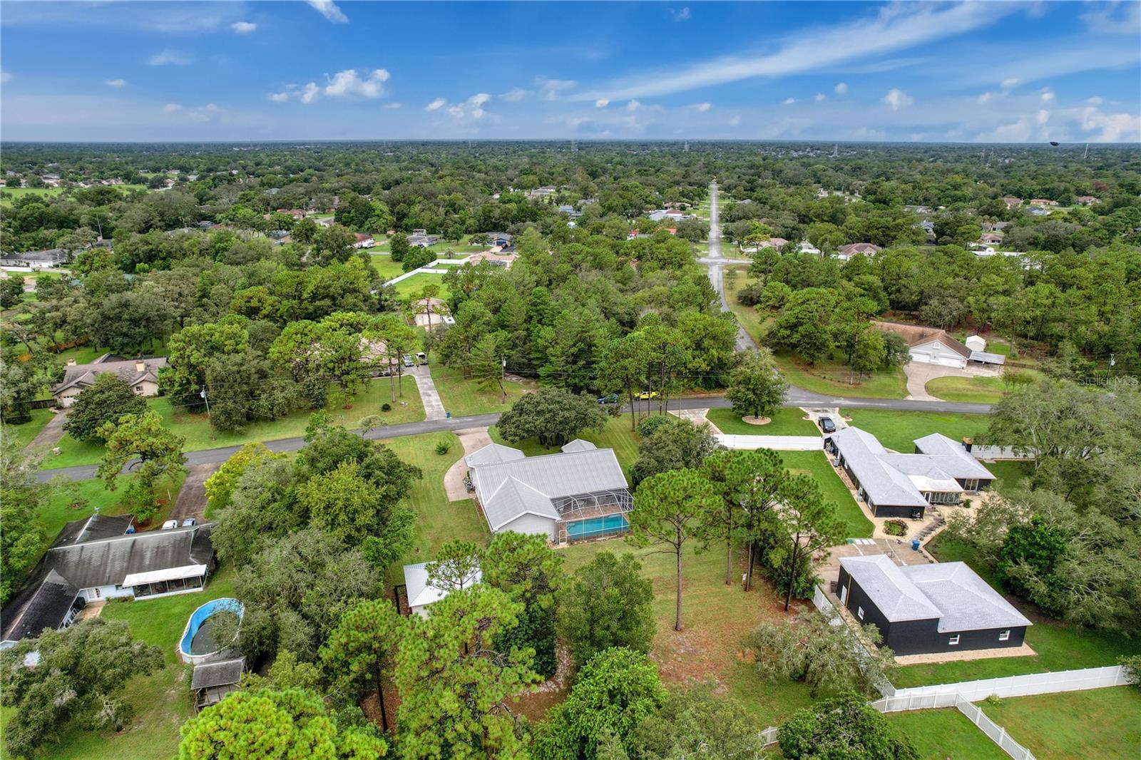 Listing photo id 73 for 13383 Cooper Road