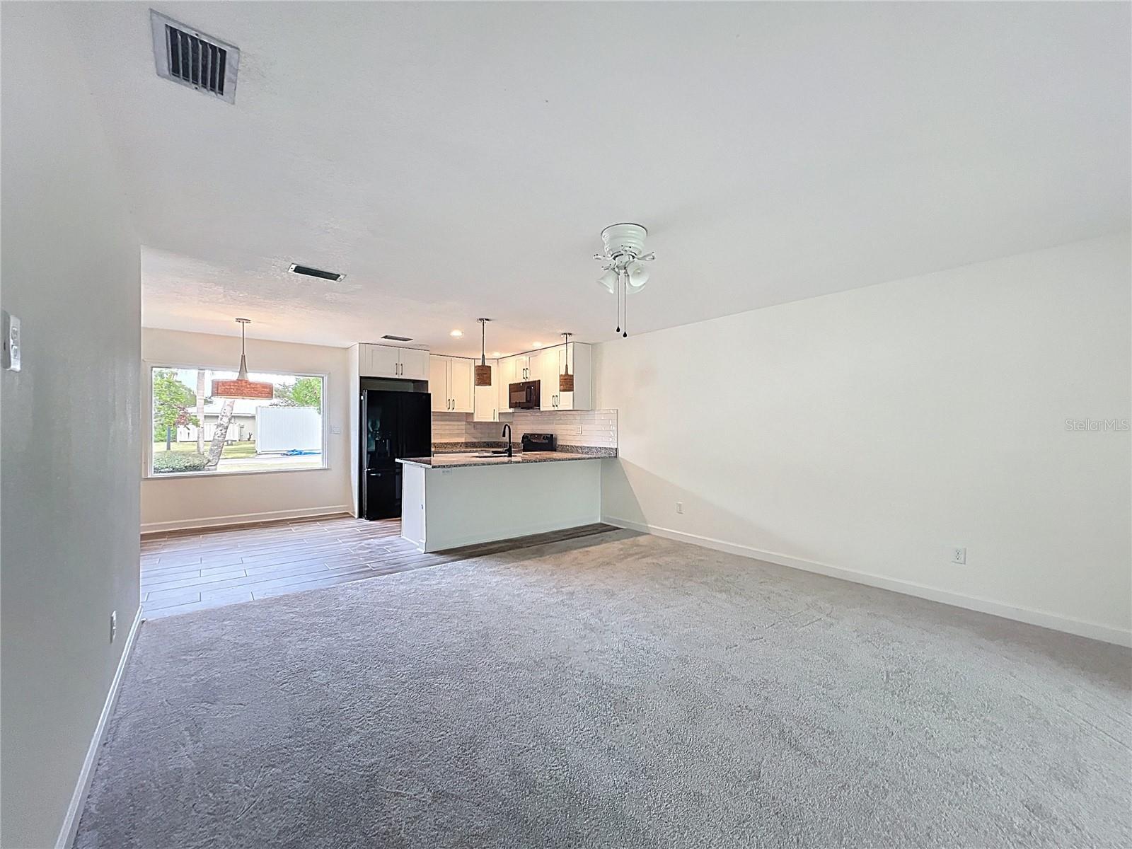 Image 14 of 70 For 11293 Bayshore Drive 87