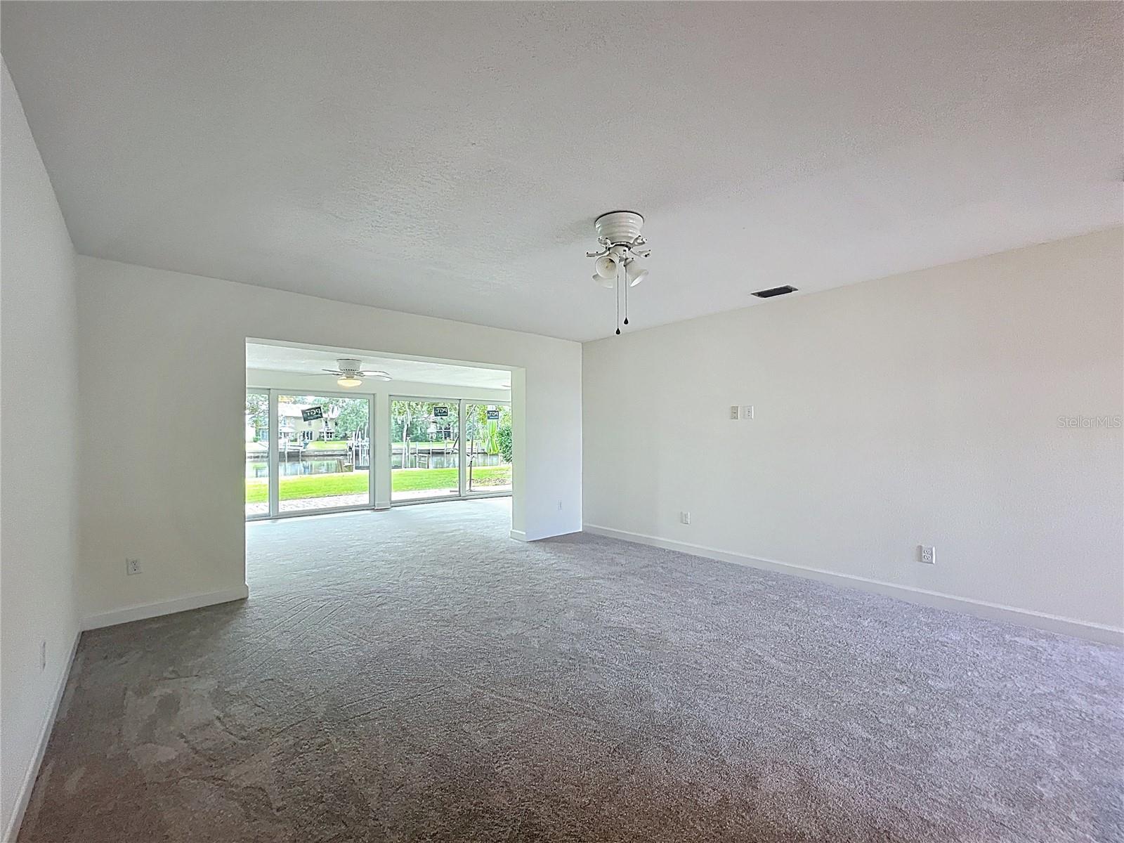 Image 16 of 70 For 11293 Bayshore Drive 87