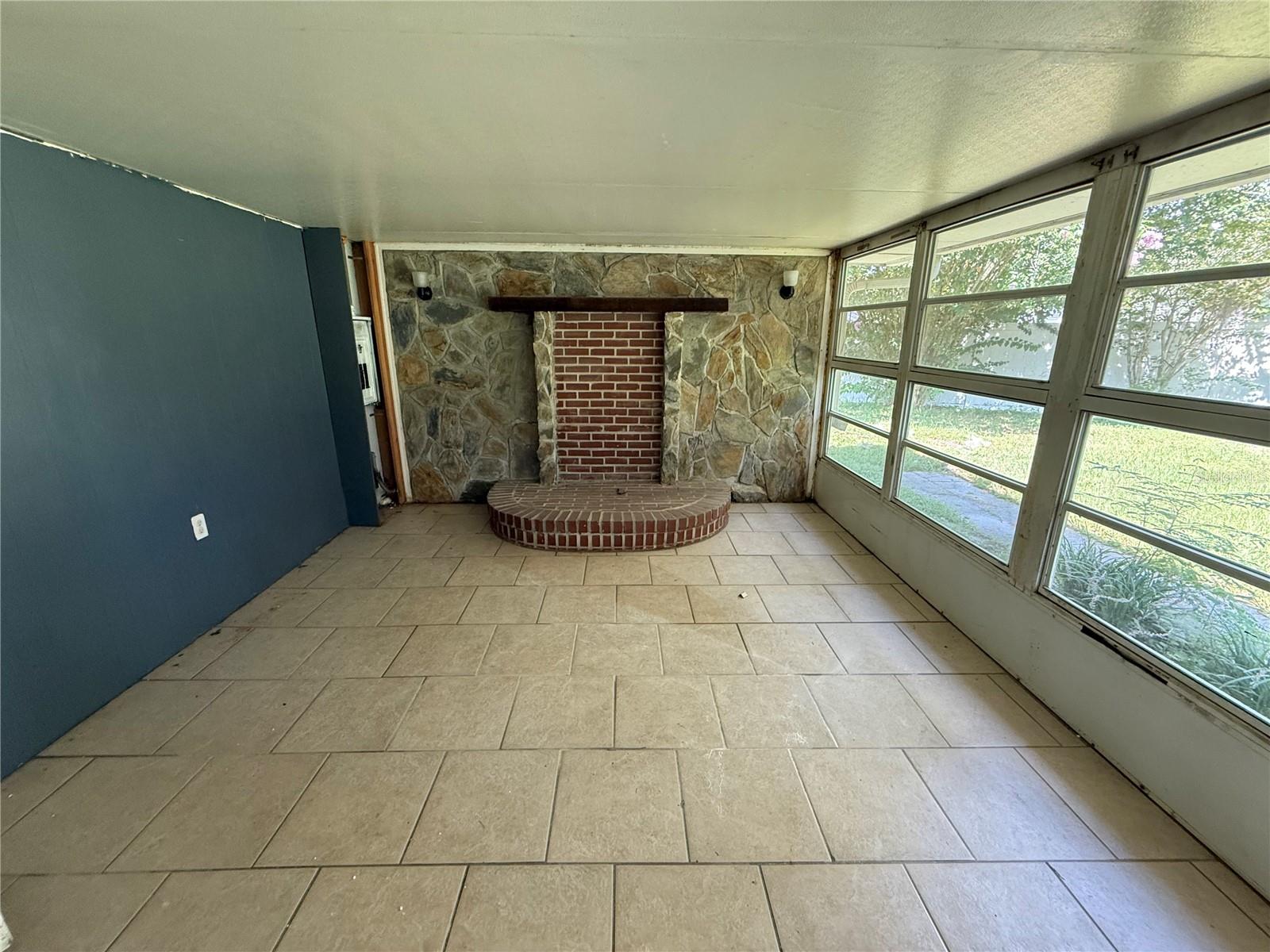 Image 19 of 23 For 931 Cedar Drive