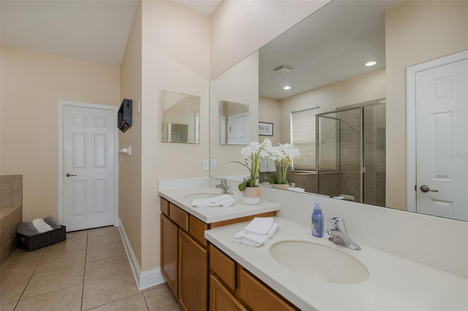 Image 22 of 85 For 8453 Creedmoor Lane