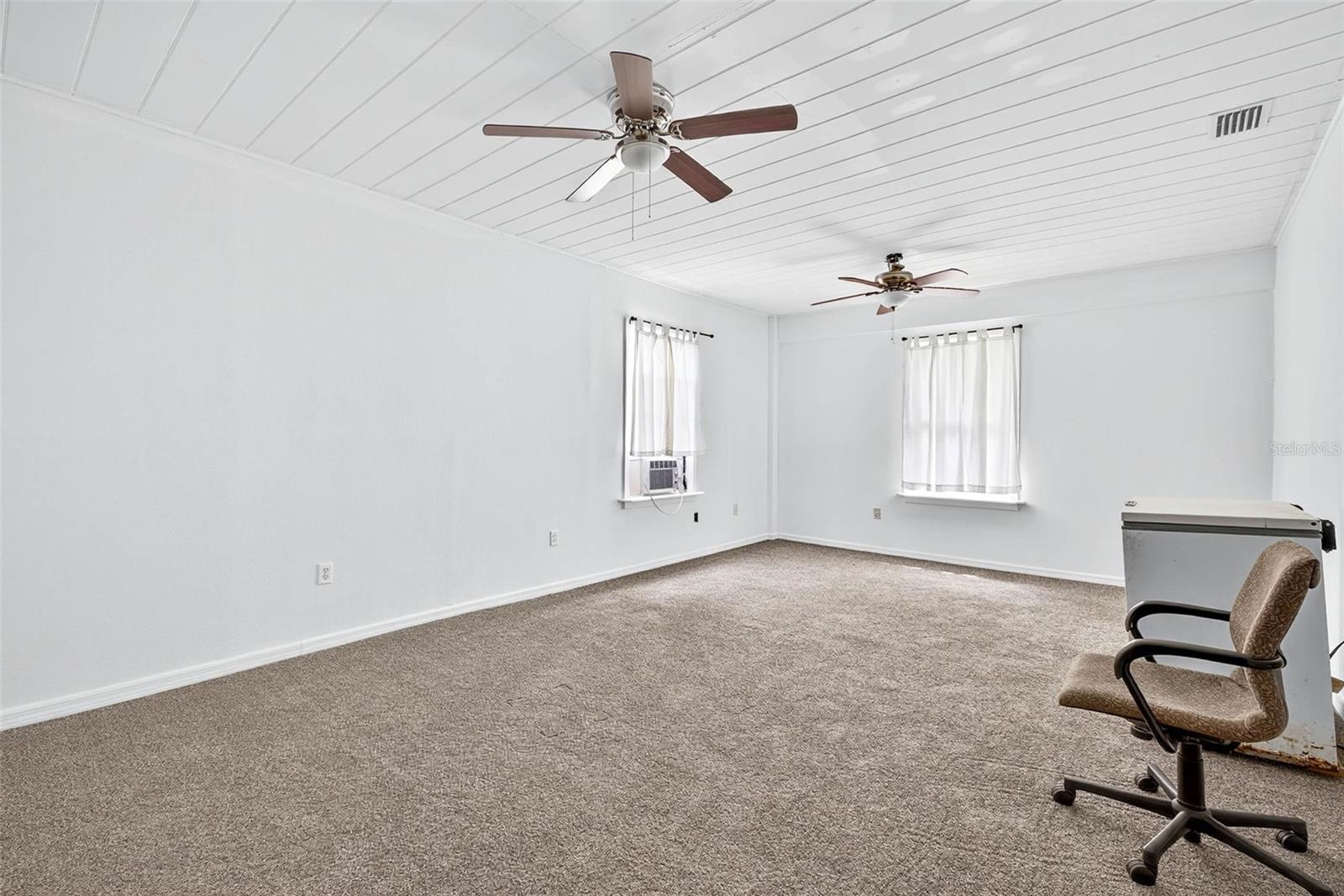 Image 12 of 42 For 9930 Leguna Street