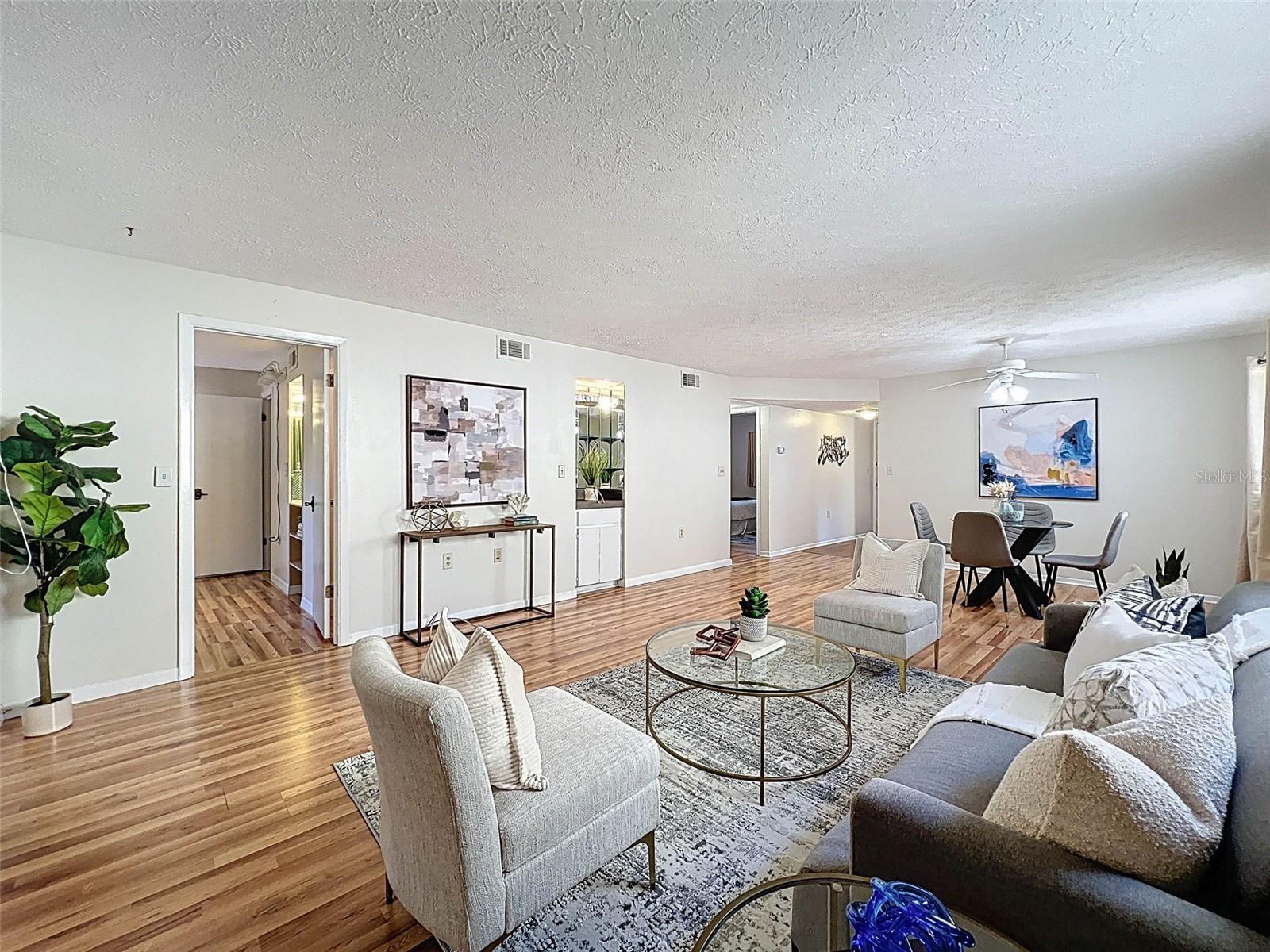 Listing photo id 10 for 7725 Forest Trail