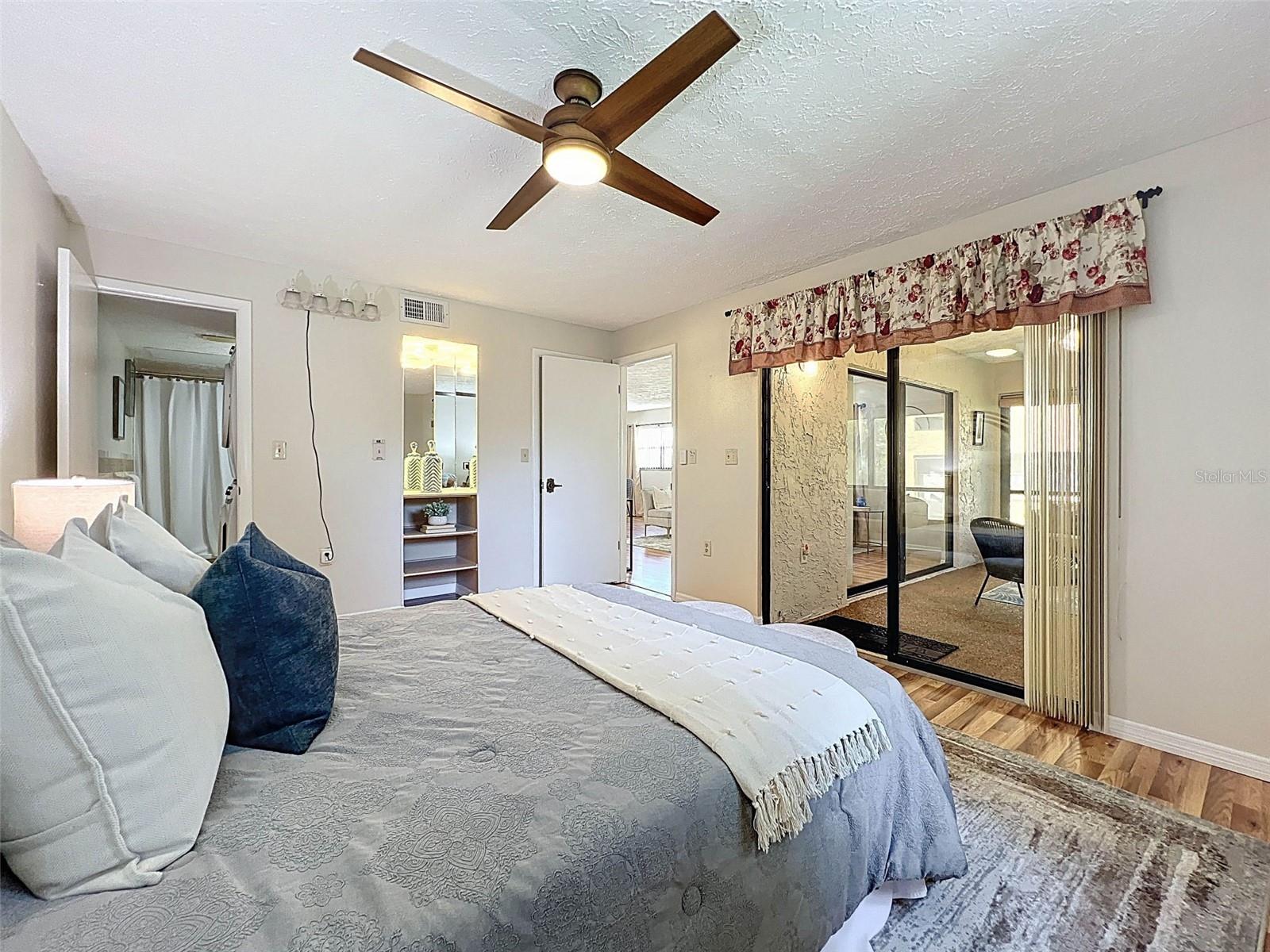 Listing photo id 15 for 7725 Forest Trail
