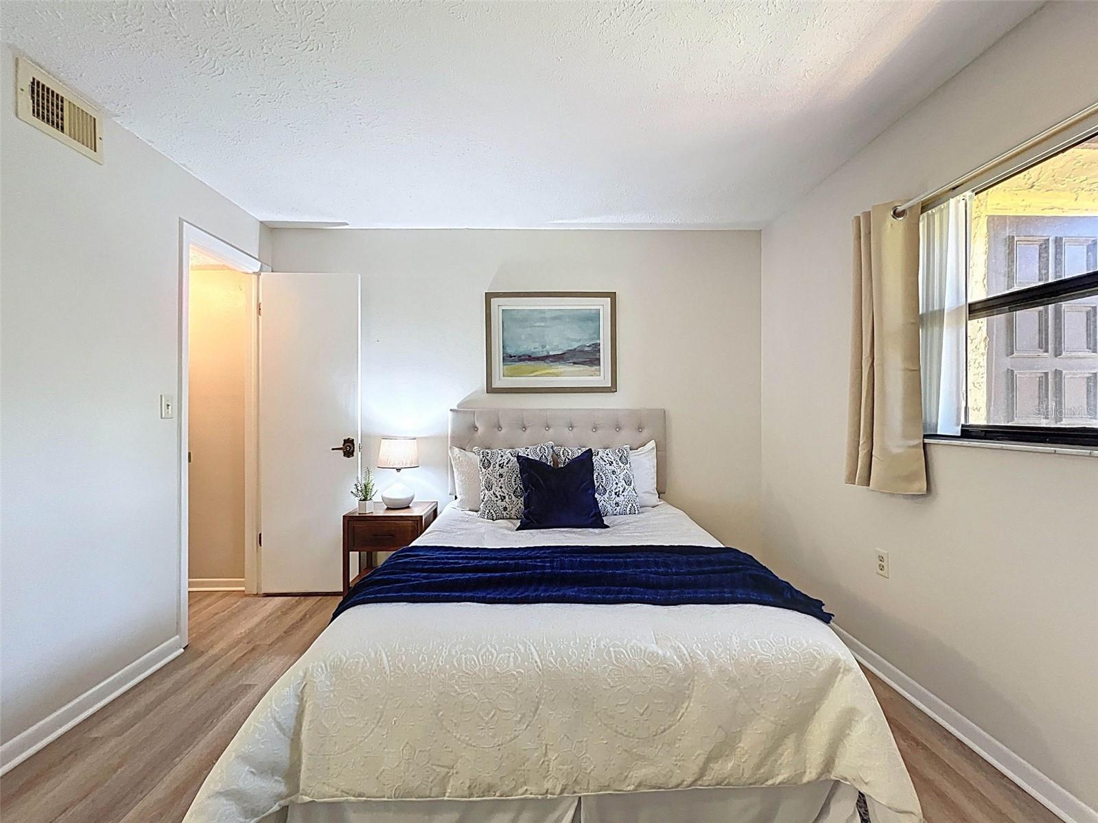 Listing photo id 21 for 7725 Forest Trail