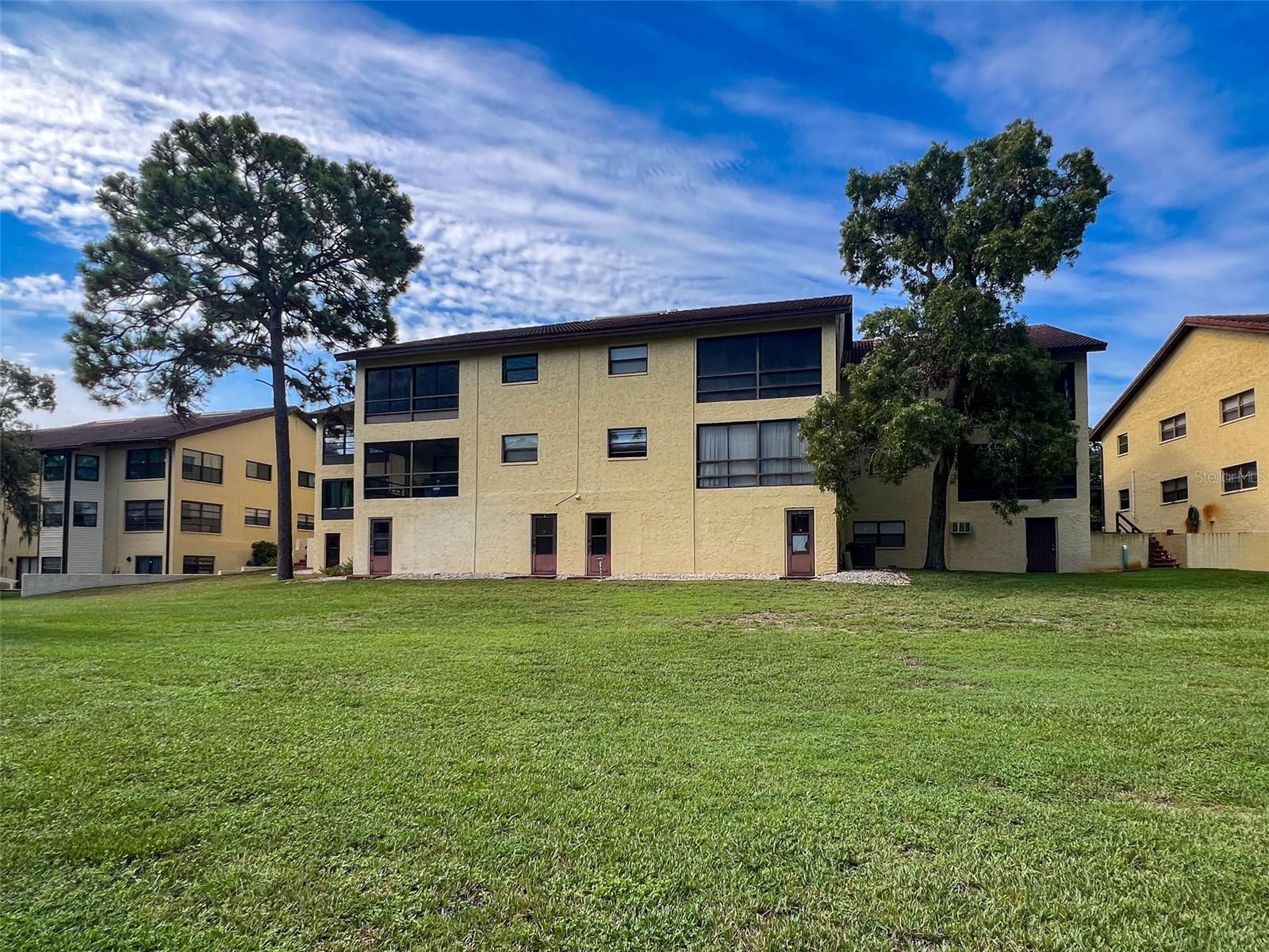 Listing photo id 26 for 7725 Forest Trail