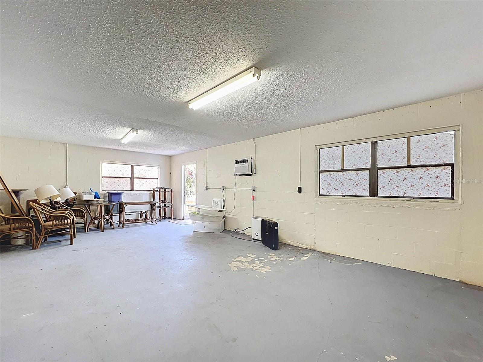 Listing photo id 28 for 7725 Forest Trail