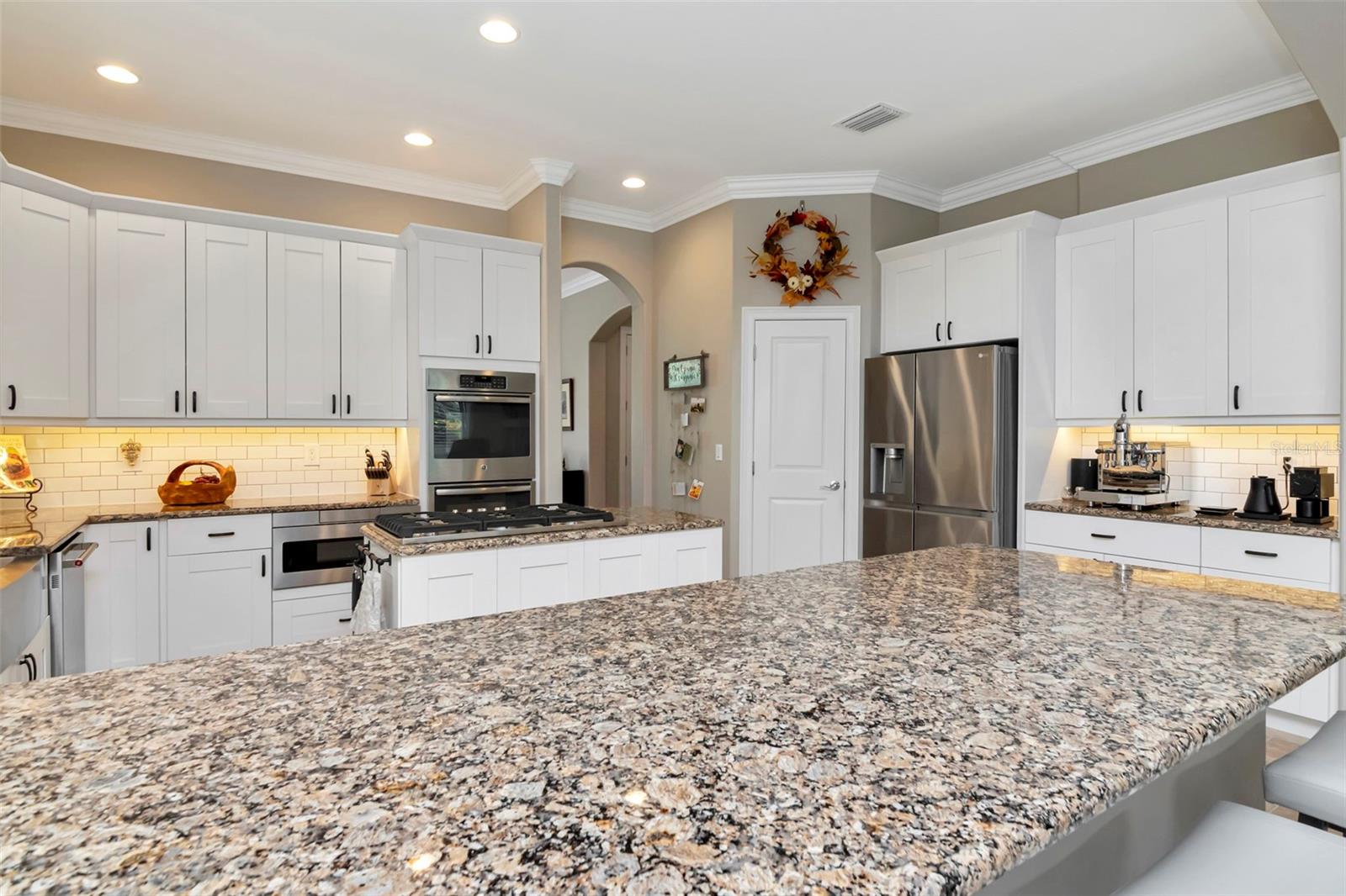 Image 13 of 49 For 5312 Avenal Drive