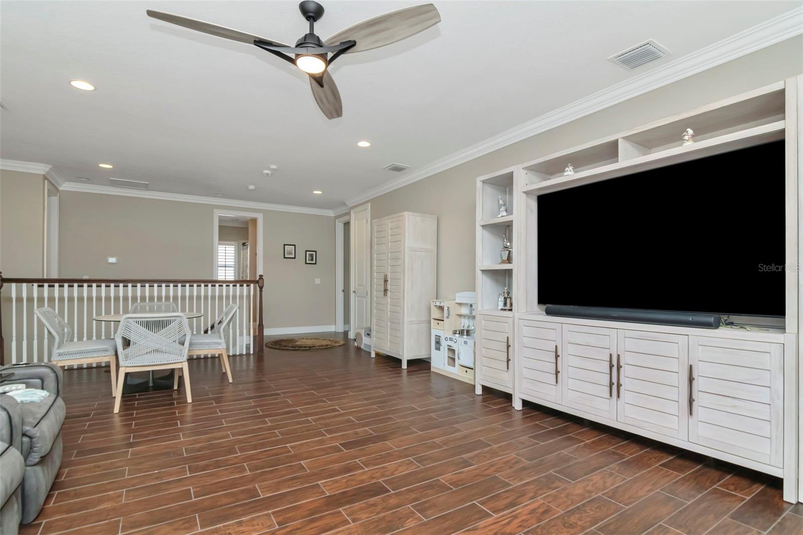 Image 33 of 49 For 5312 Avenal Drive