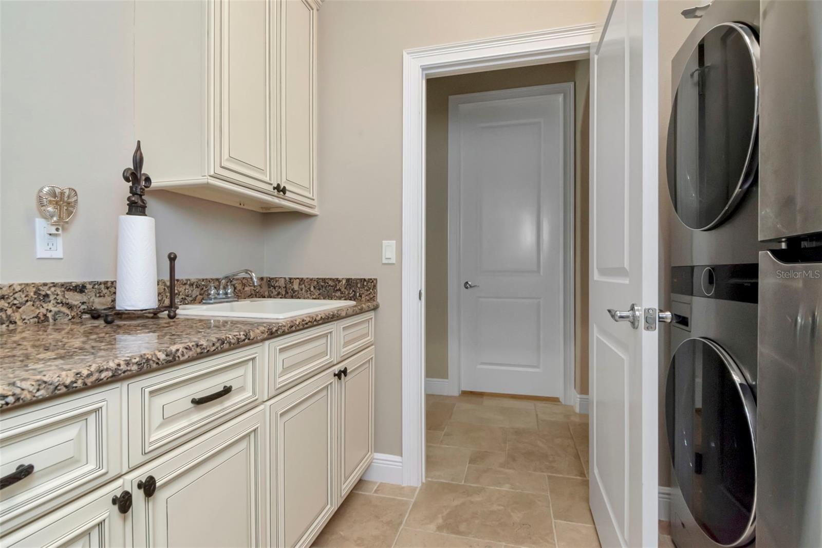 Image 34 of 49 For 5312 Avenal Drive