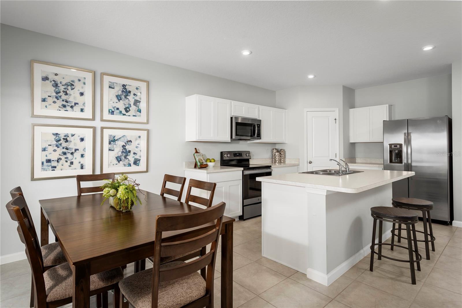 Image 6 of 17 For 537 171st Street E