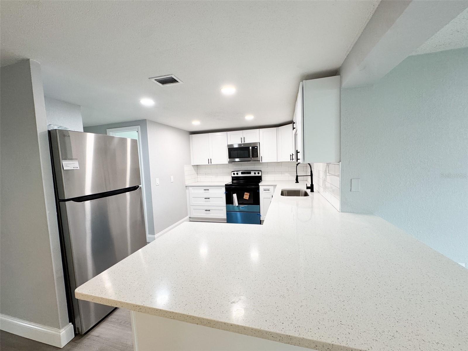 Image 11 of 35 For 8628 Roble Way