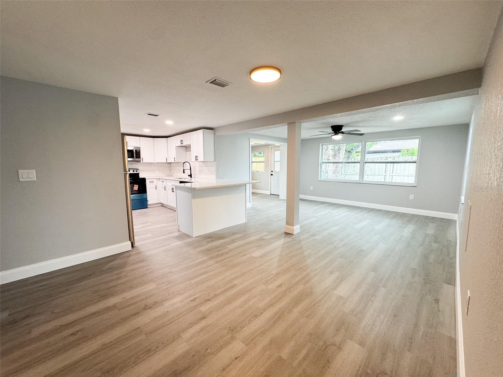 Image 15 of 35 For 8628 Roble Way