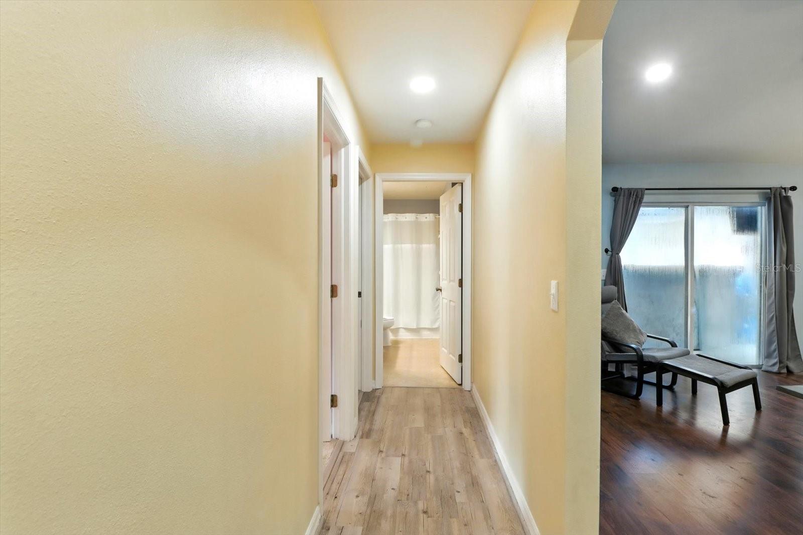 Listing photo id 15 for 6568 Waycross Way