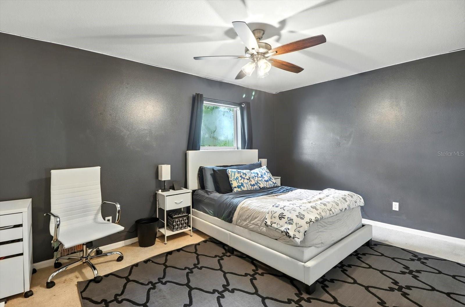 Listing photo id 18 for 6568 Waycross Way