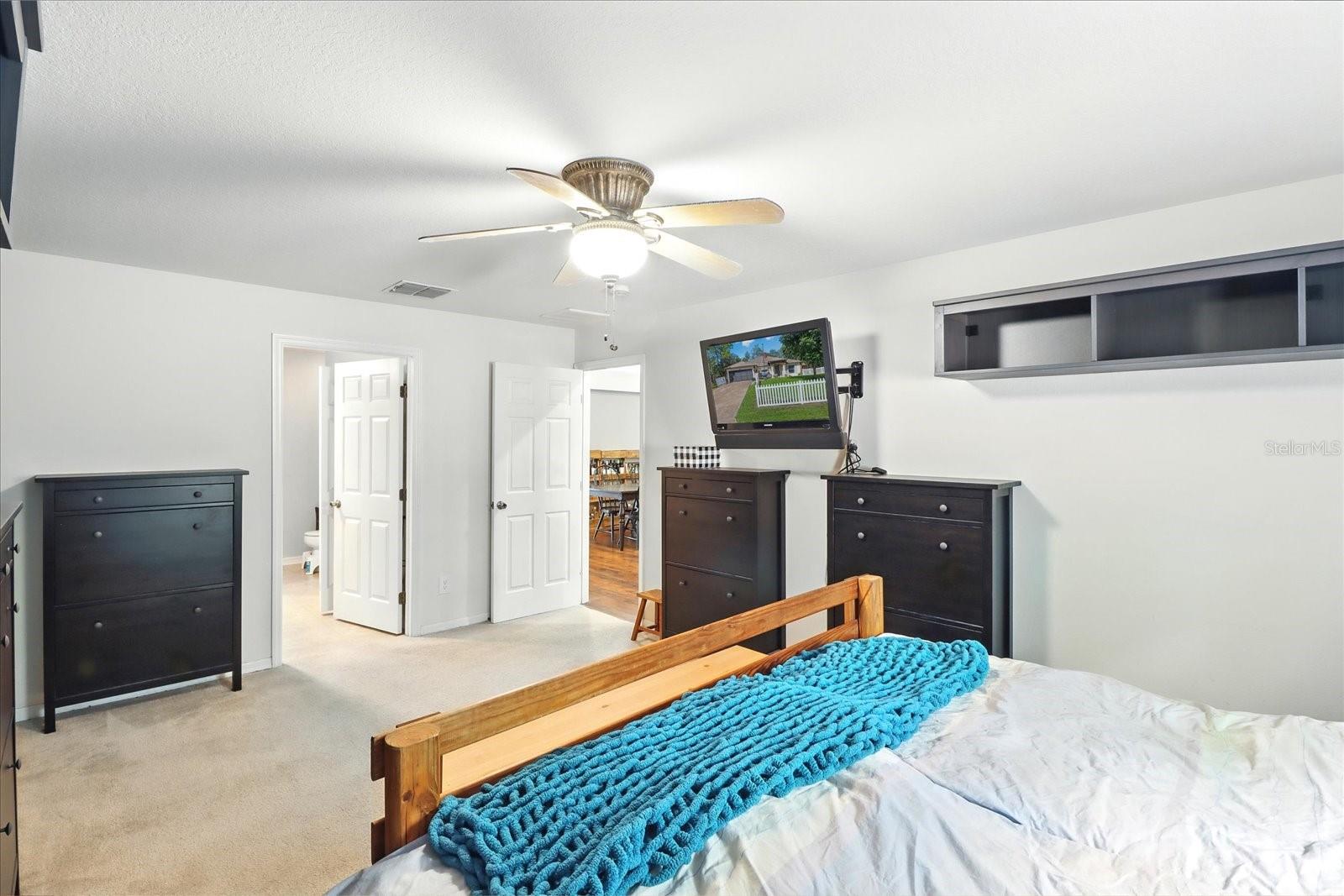 Listing photo id 23 for 6568 Waycross Way