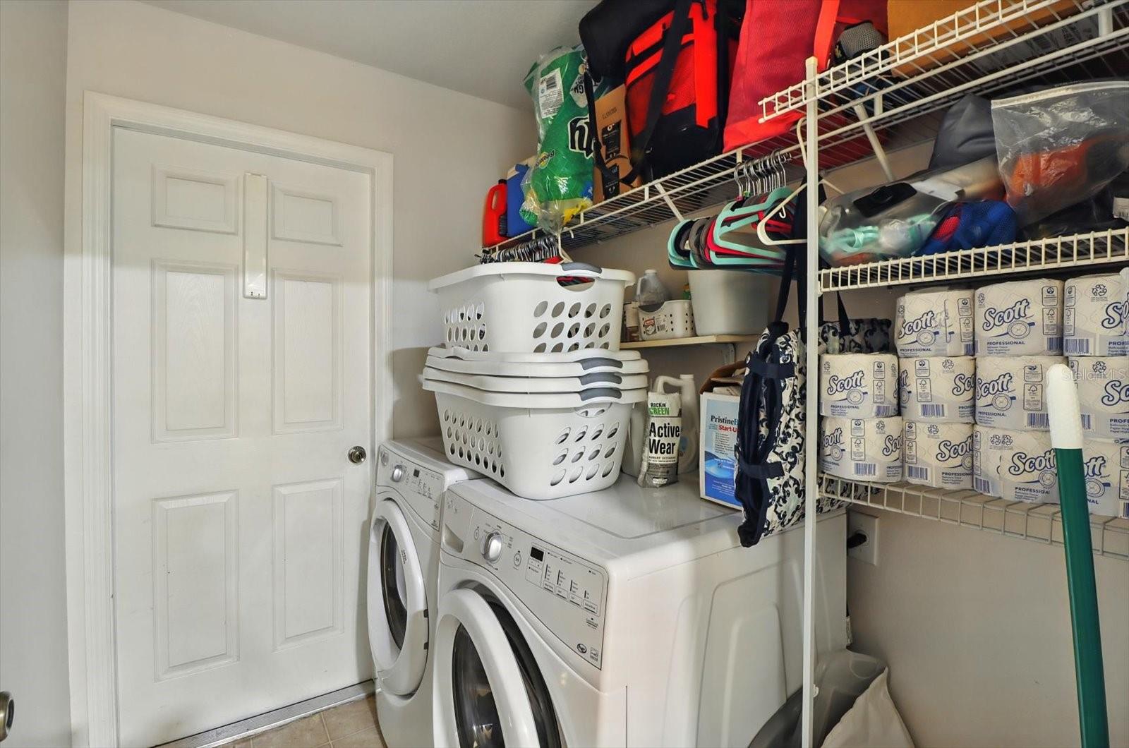 Listing photo id 28 for 6568 Waycross Way
